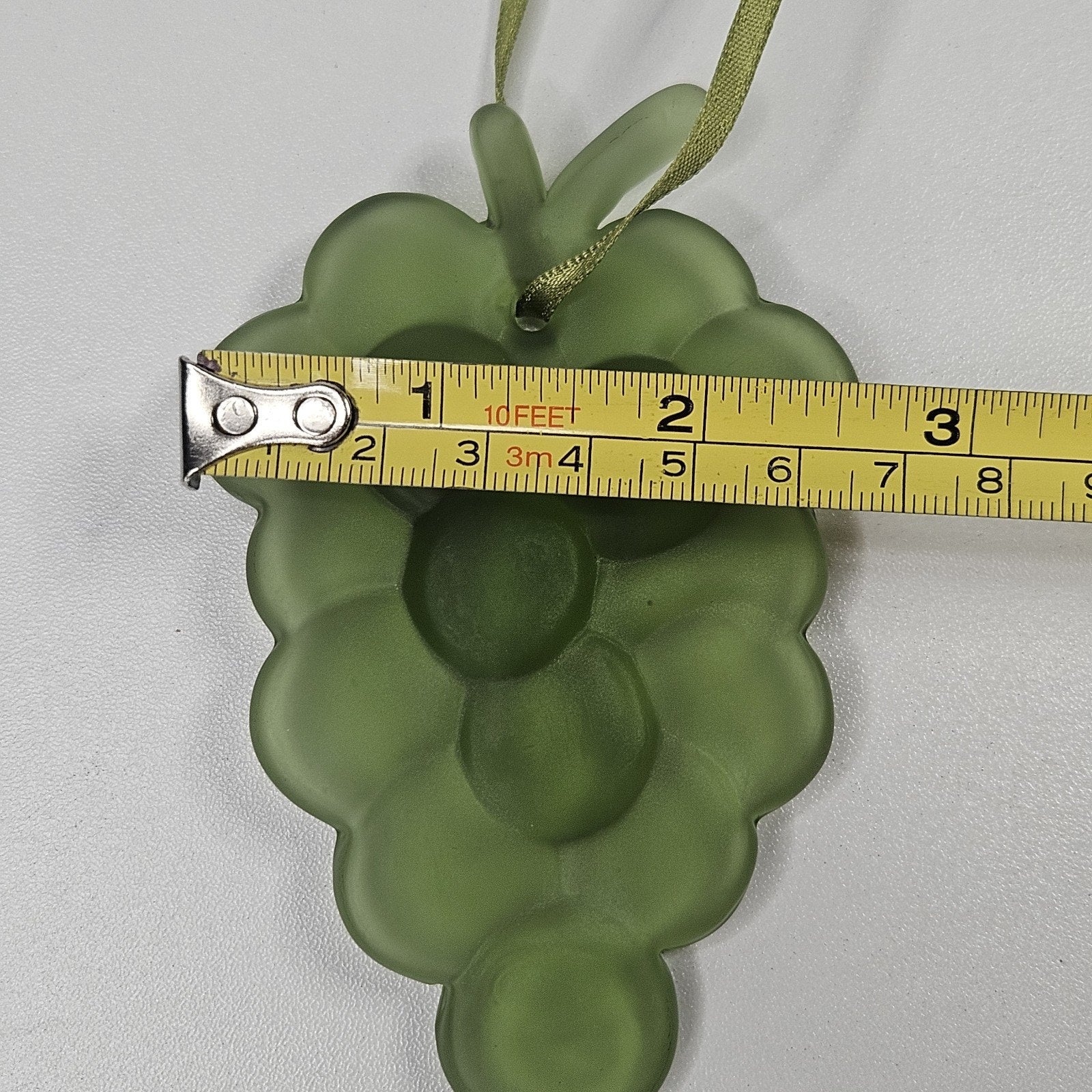 Vintage Frosted Glass Grapes Ornament Green Sun Catcher Decor Christmas