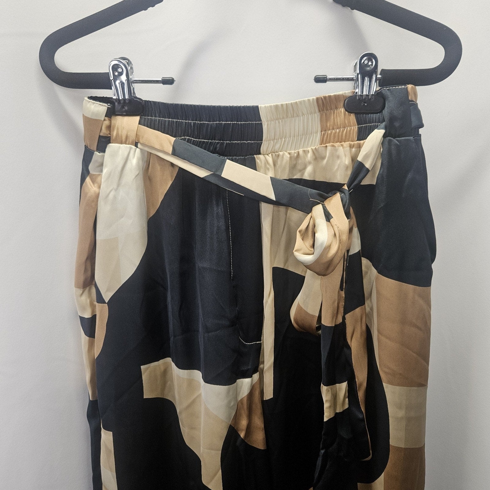 NWT Dress Forum Wide Leg Satin Crop Pants Abstract Print High Rise Size Large