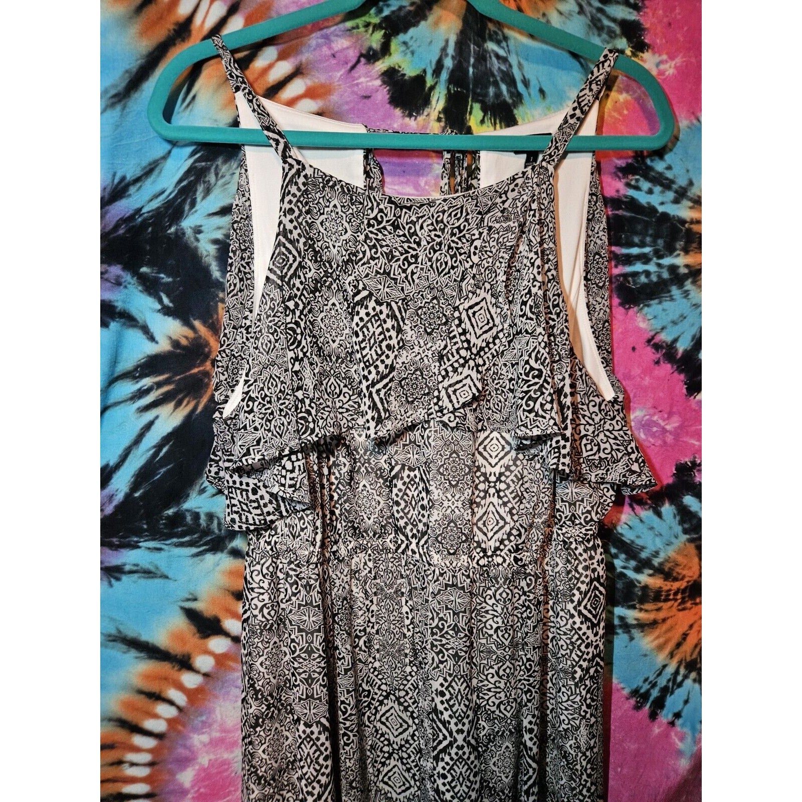 Torrid Black White Patterned Maxi Dress Lined Tie V-Neck Ruffle Sleeves Size 1