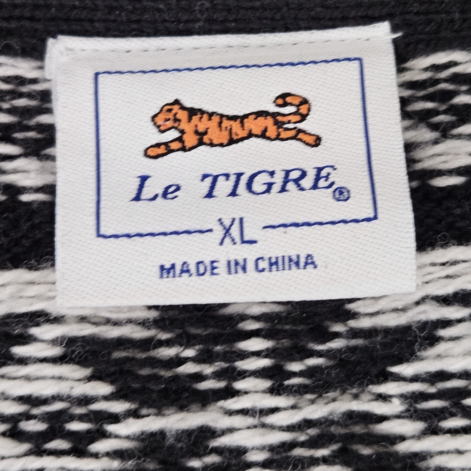 VTG Le Tiger Womens XL Pullover Black White Fair Isle Knit Sweater Holiday