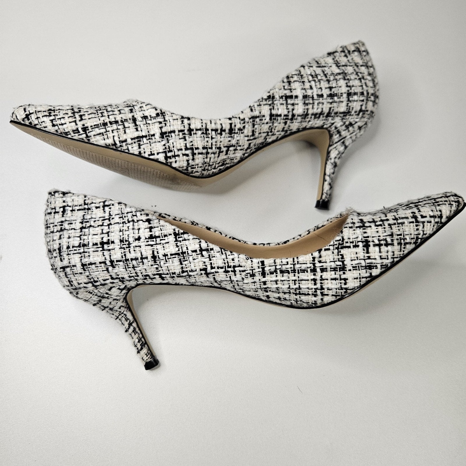 Charles by Charles David Angelica White Black Plaid Pointed Toe Tweed Pump Sz 7