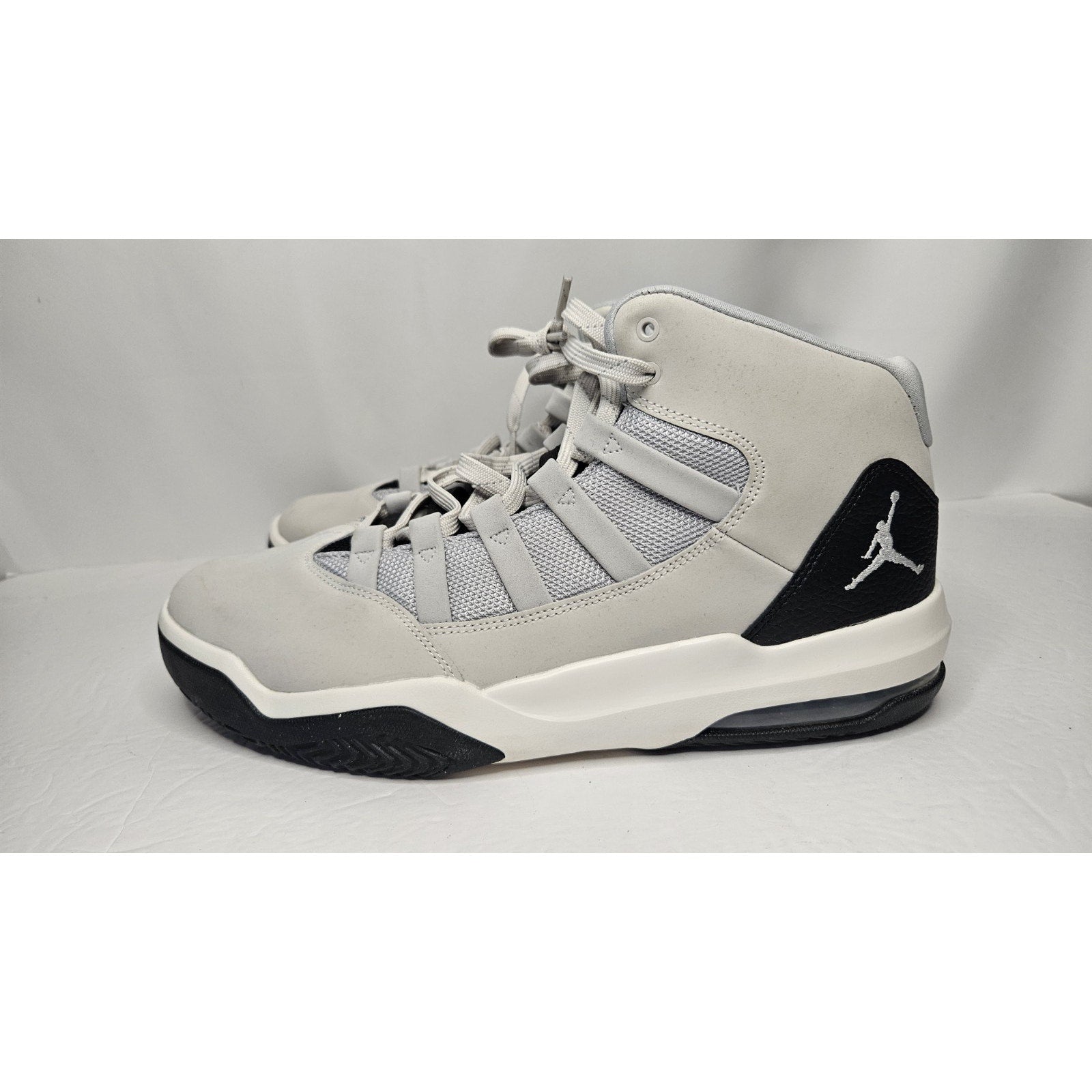Jordan Max Aura 'Light Bone' AQ9084-004 Basketball Shoe Size 12 High Top