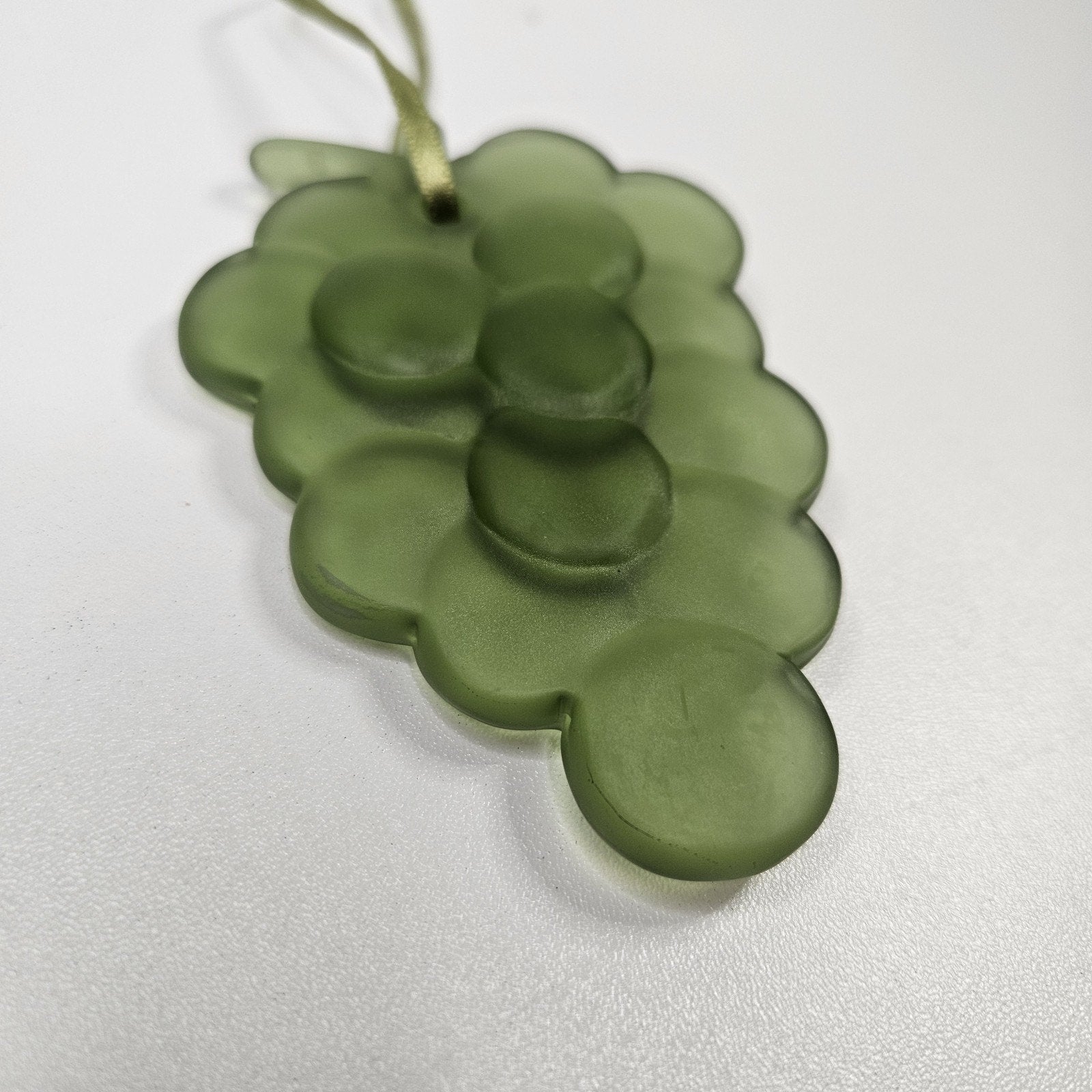 Vintage Frosted Glass Grapes Ornament Green Sun Catcher Decor Christmas