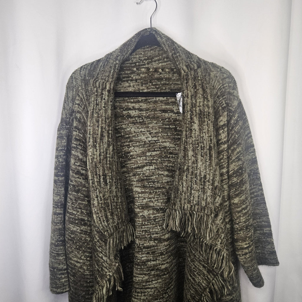 G.I.L.I. Women's Knit Sweater Cardigan Green Open Fringe M-XL PETITE NWOT Boho