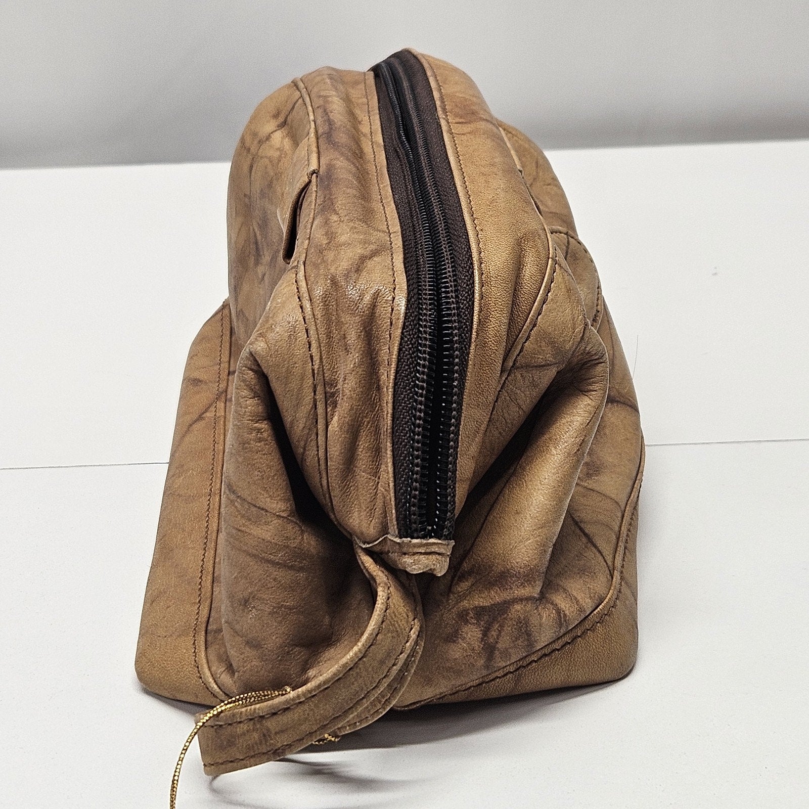 Vtg Cowhide Leather Toiletry Cosmetic Bag Zip Pouch Travel Case Distressed