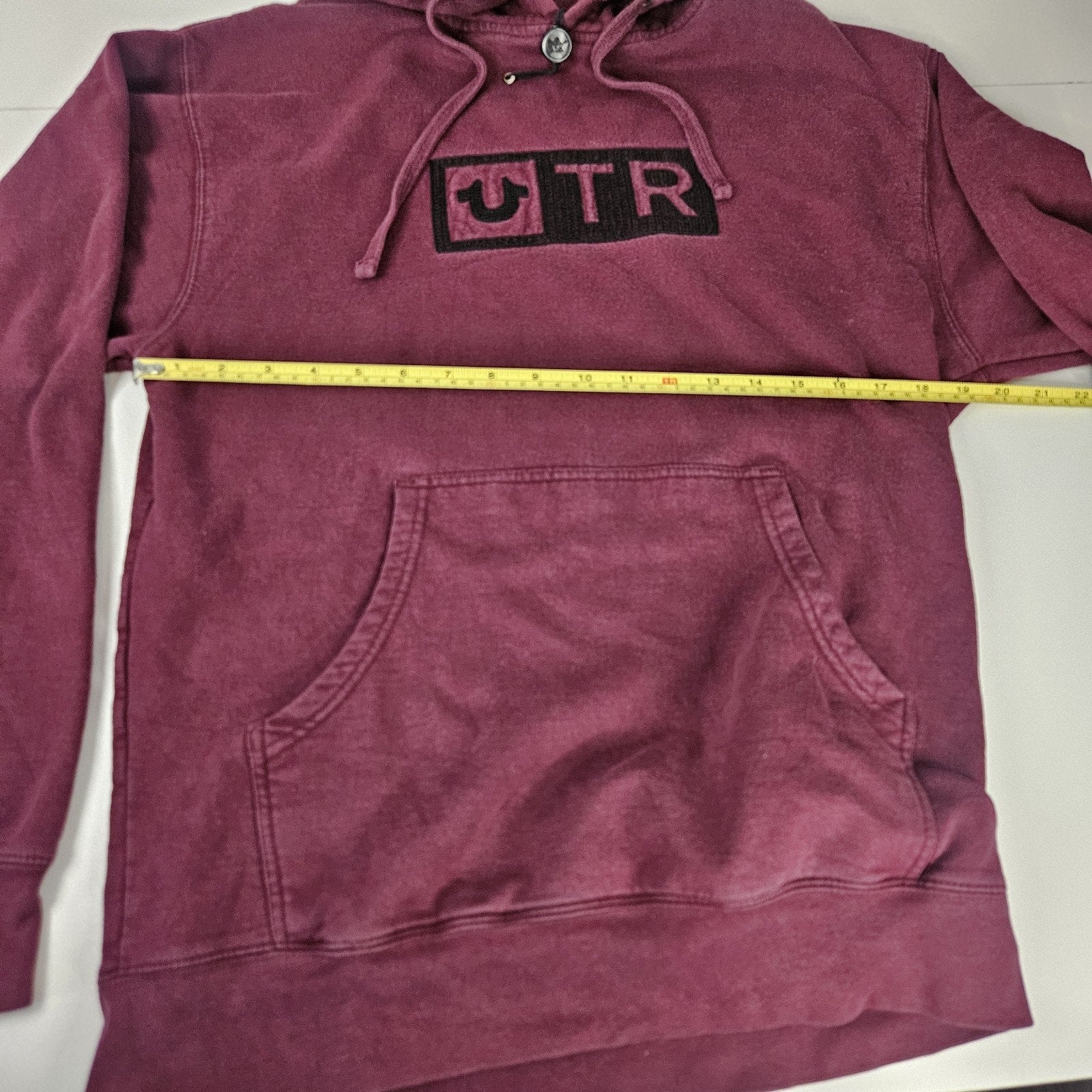 True Religion Men's Embroidered TR Box Logo Pullover Hoodie Sweatshirt Medium