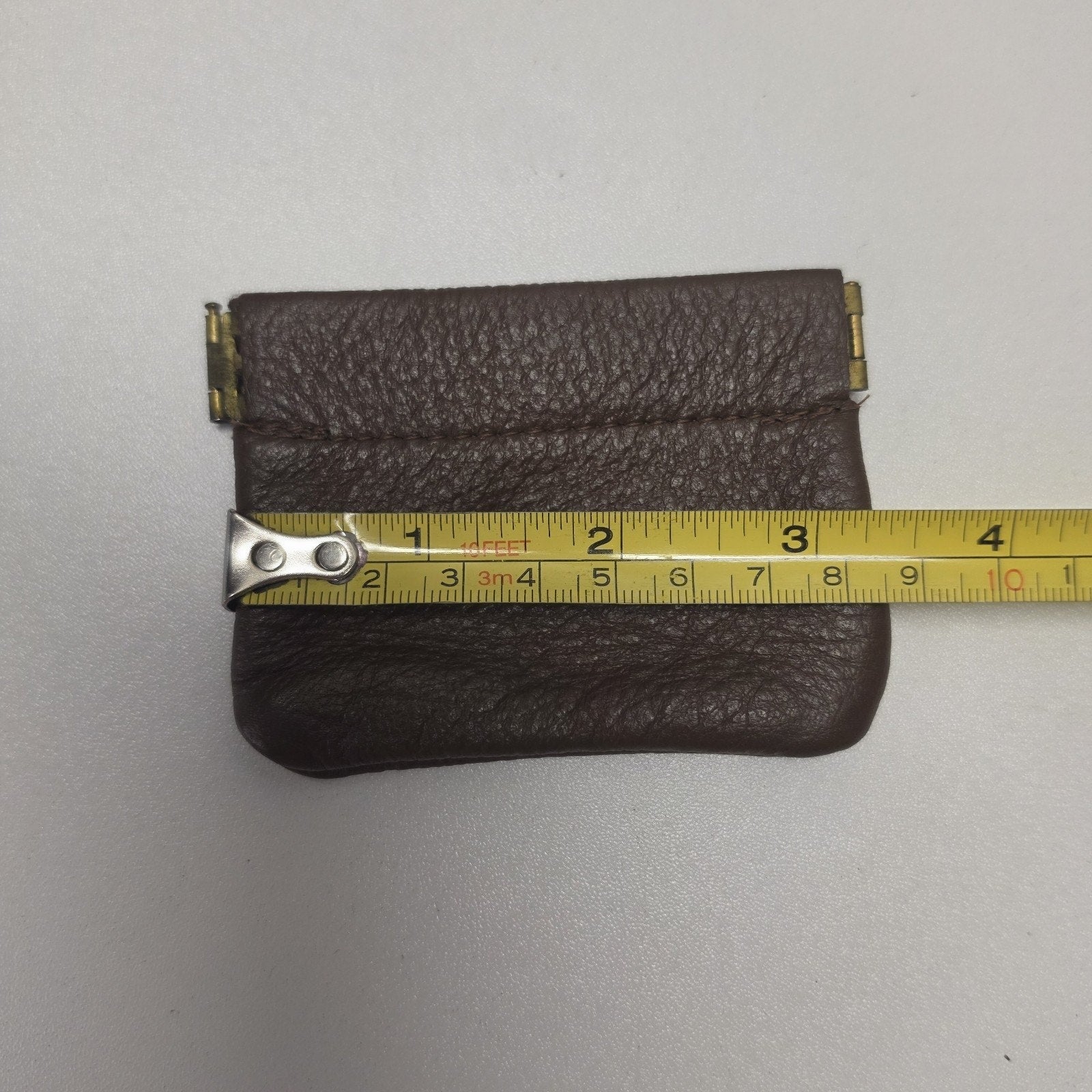 Vintage Brown Leather Squeeze Coin Purse Change Pouch Key Holder Spring Frame