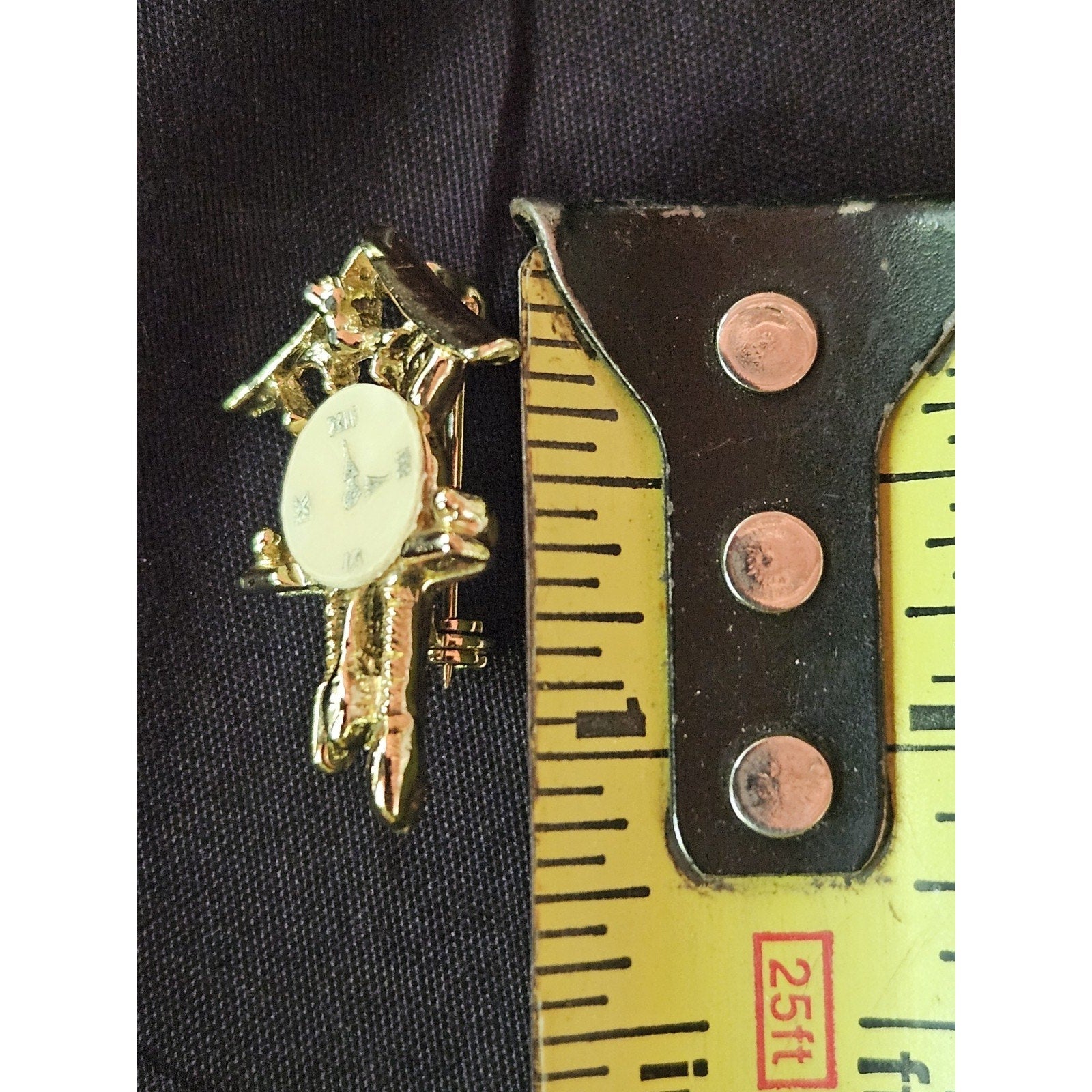 Vintage Collectible Pin CooCoo Cuckoo Clock Design Gold Tone 1.5"