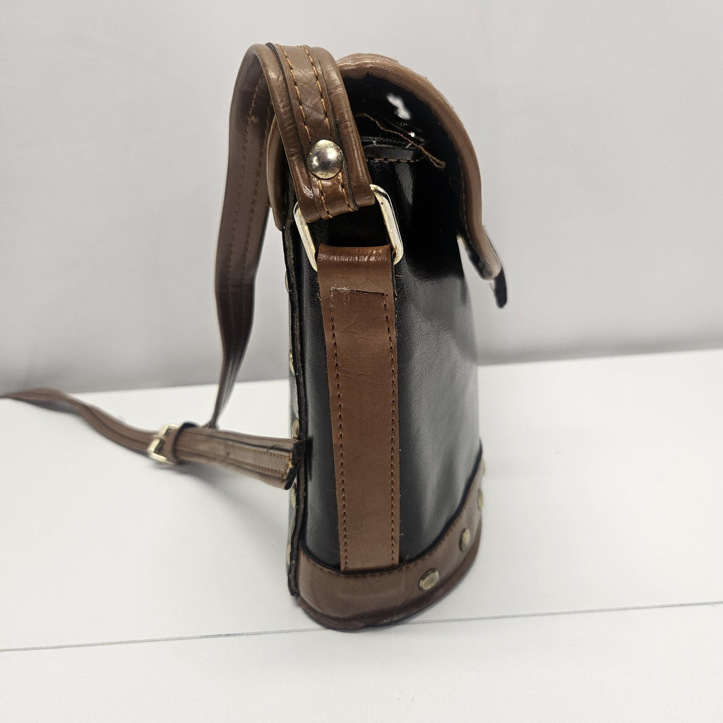 Vintage Black And Tan Leather Crossbody Shoulder Bag Purse Suede Liner Hong Kong