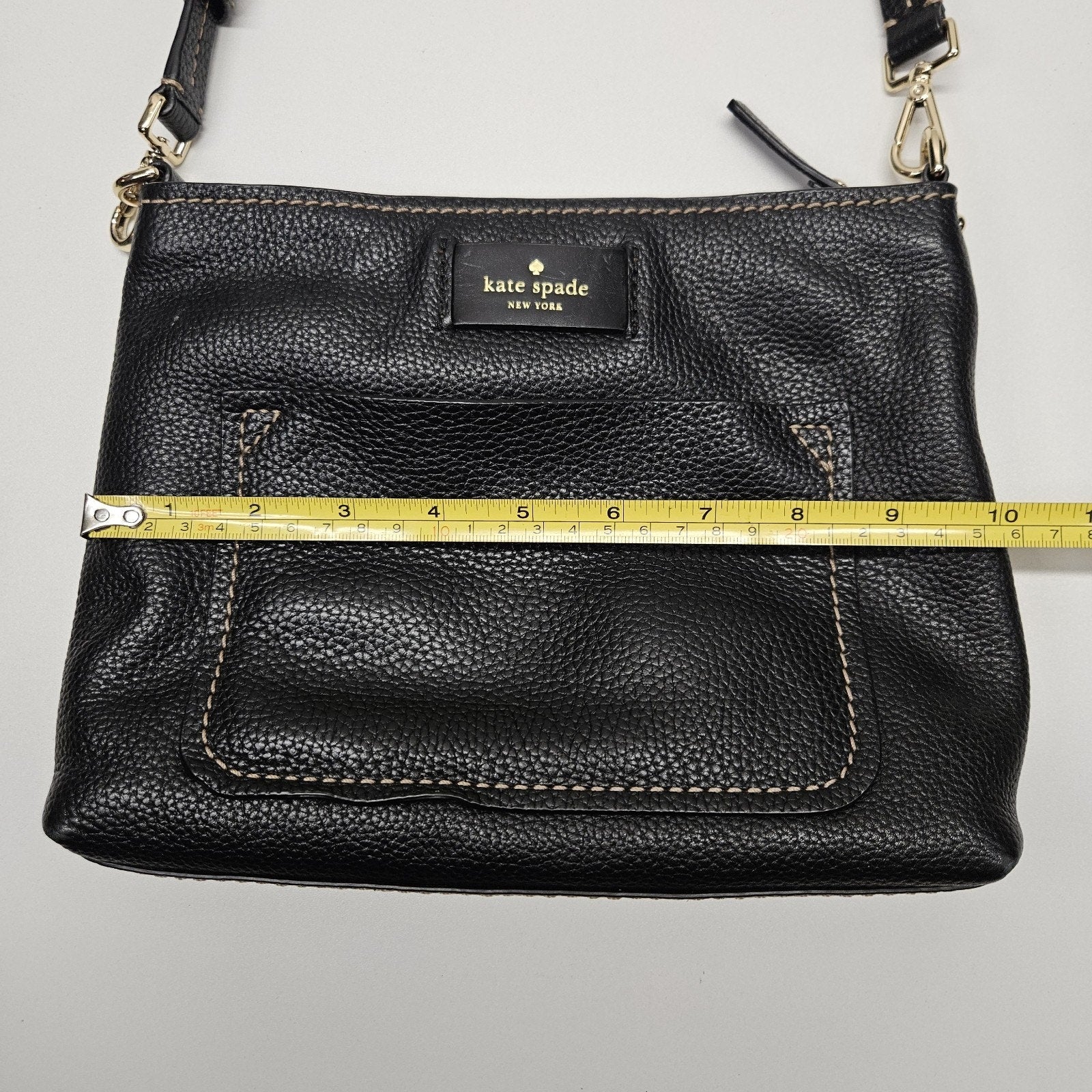 Kate Spade NY Leather Domed Crossbody Shoulder Handbag Purse Logo Classic Black