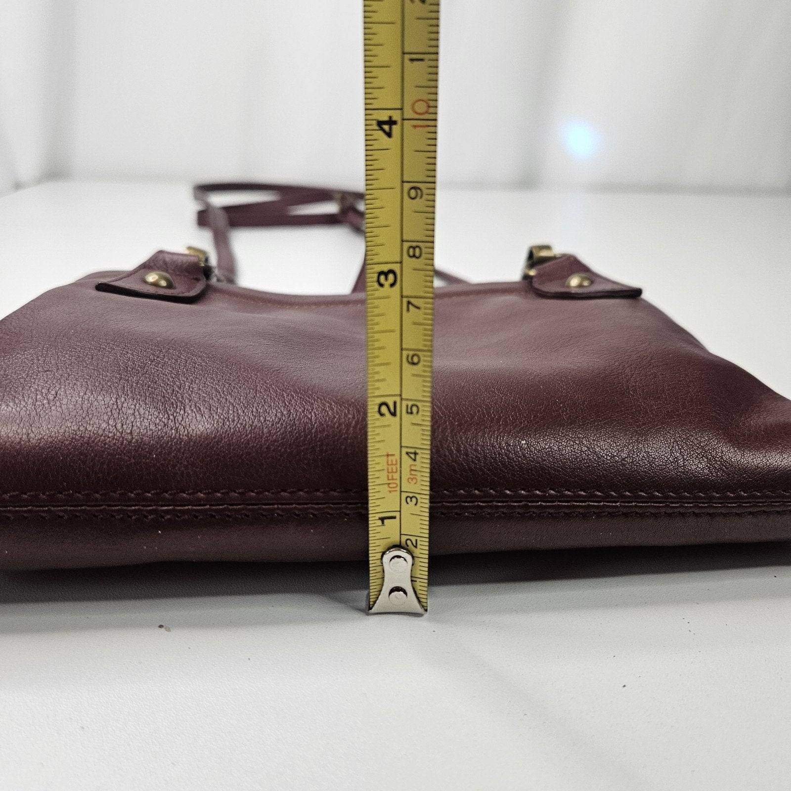 Hobo Merlot Crossbody Bag Strap Faux Leather Womens Handbag Purse Multi Comparts