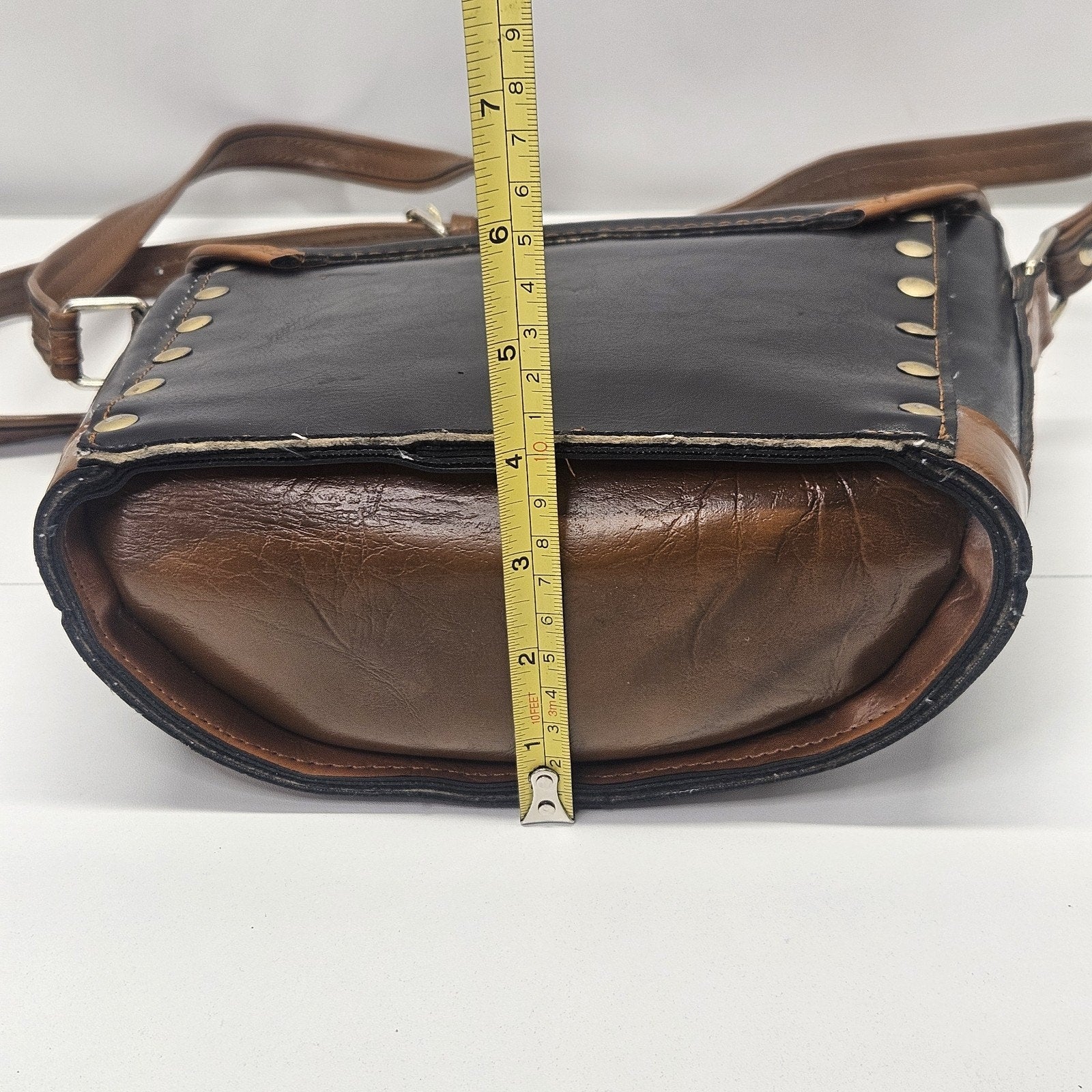Vintage Black And Tan Leather Crossbody Shoulder Bag Purse Suede Liner Hong Kong