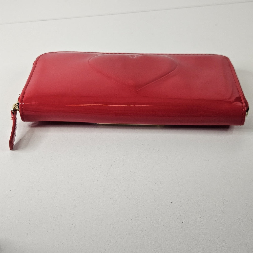 Luv Betsey Johnson Wallet Zip Around Leather Patent Raised Red Heart Whimsical