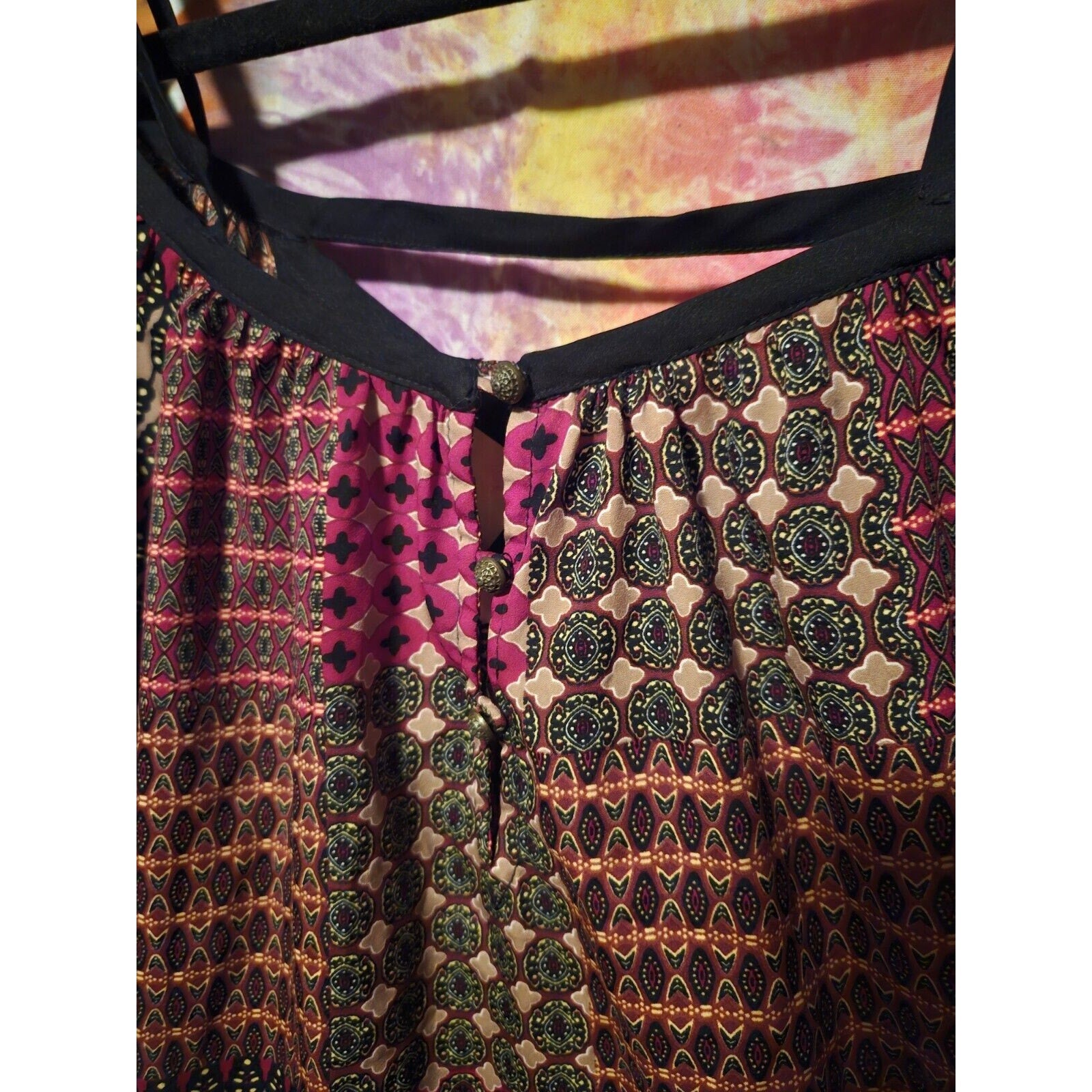 Hippie Laundry Lightweight Crop Peasant Top Red, Black & Golds Womens MED