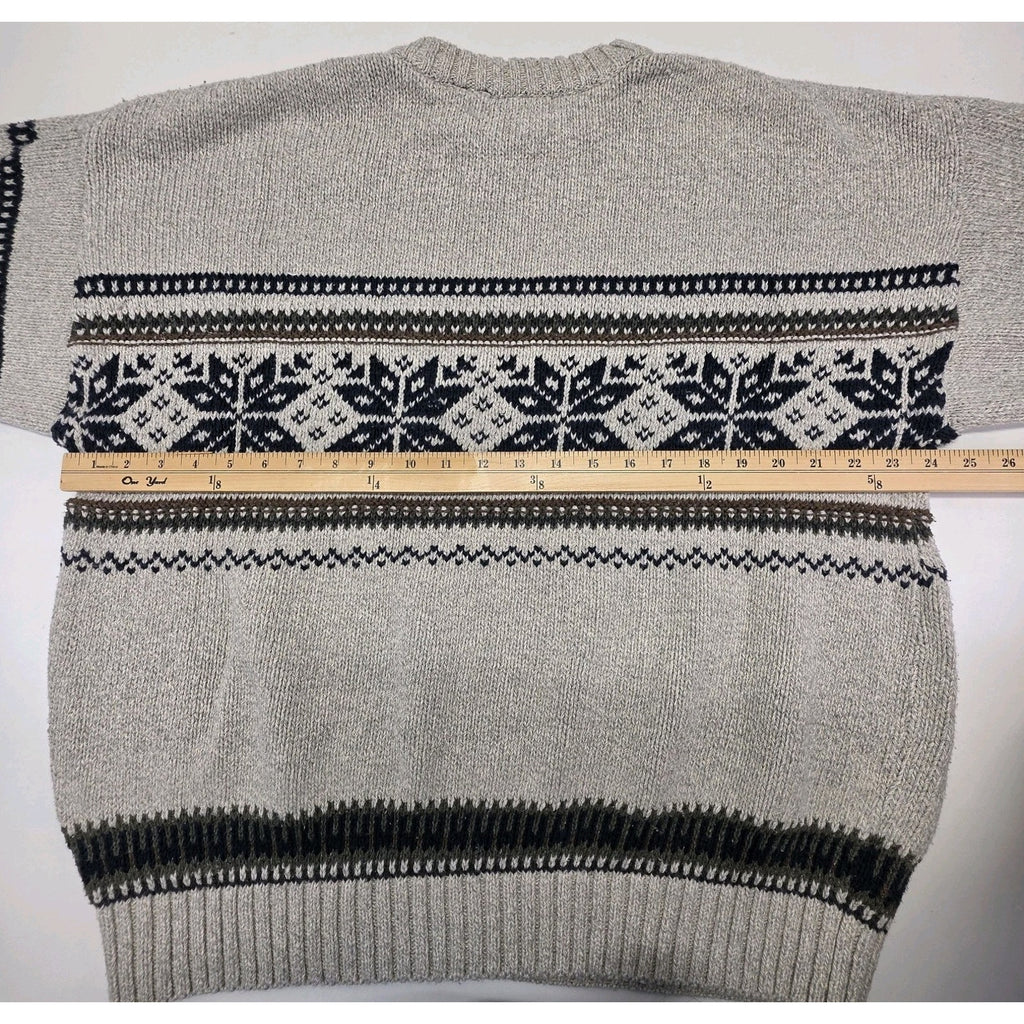 Vintage Van Heusen Sweater Mens XL Pullover Crew Neck Fair Isle Holiday Ski