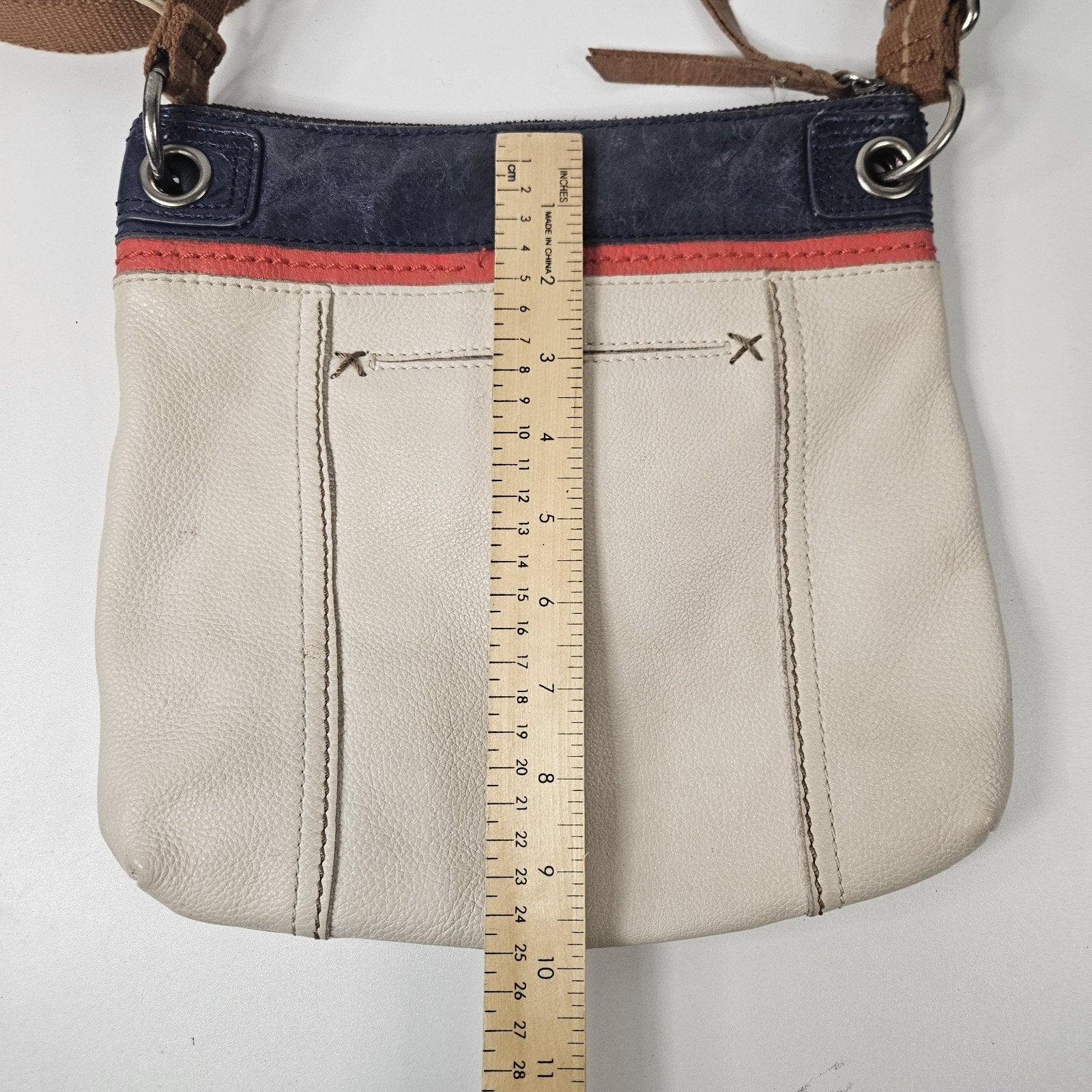 The Sak Pebbled Leather Crossbody Shoulder Handbag Webbed Strap Beige Kendra