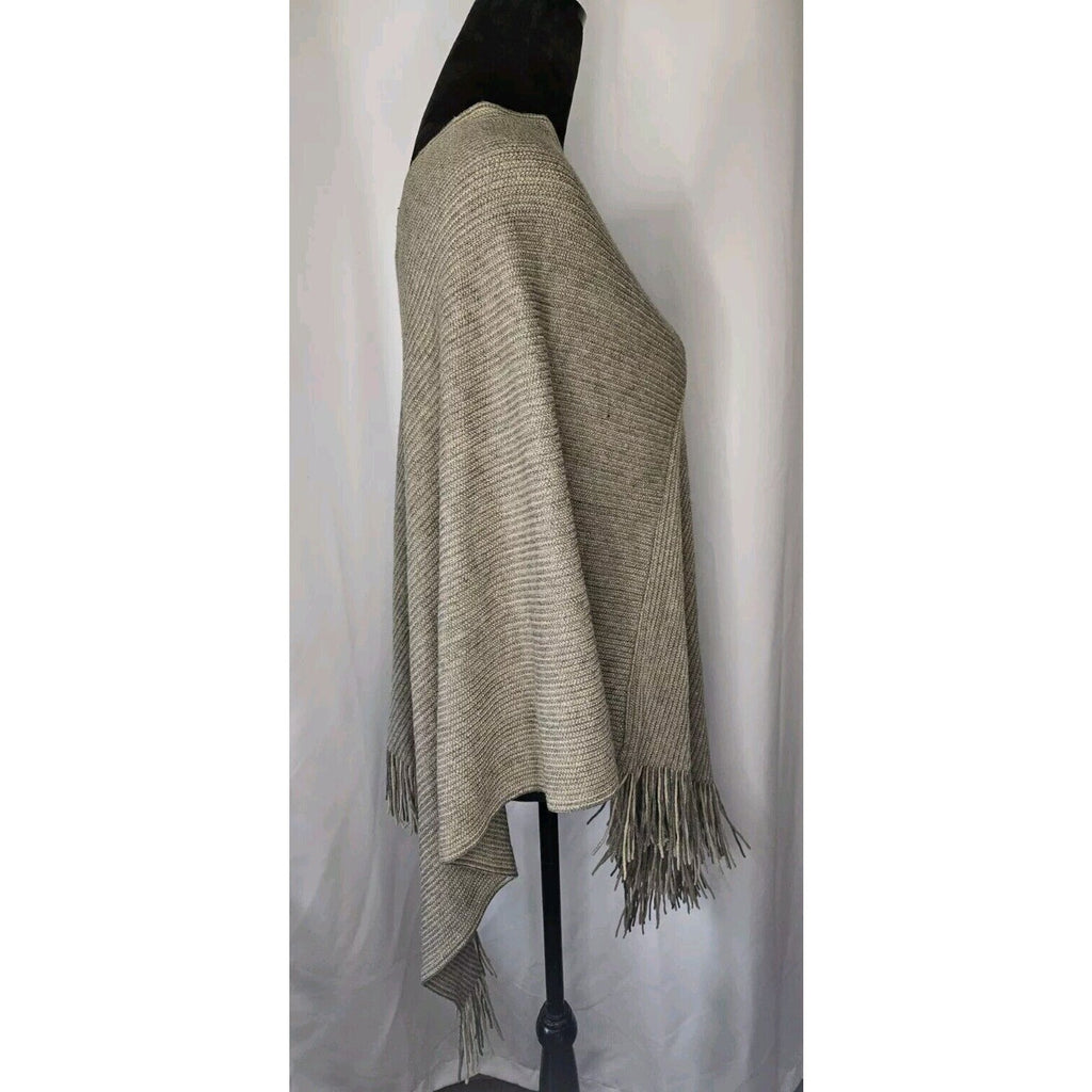 Steve Madden Women's Grey Tasseled Fringe Poncho Cape One Size Two-Tone
