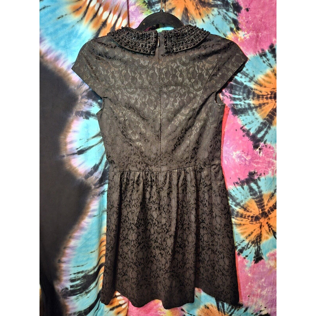 Kensie Black Brocade Print Embellished Beaded Collar Cap Sleeve Dress Size Small