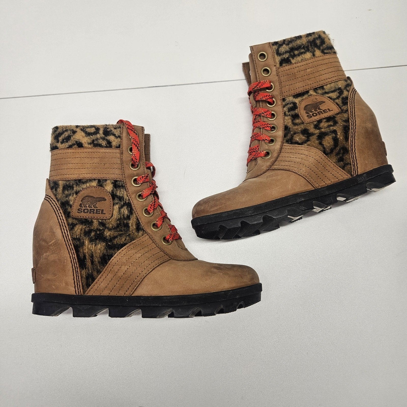 Sorel Lexie Hidden Wedge Ankle Boots Booties Shoes Womens Size 5 Brown Leopard