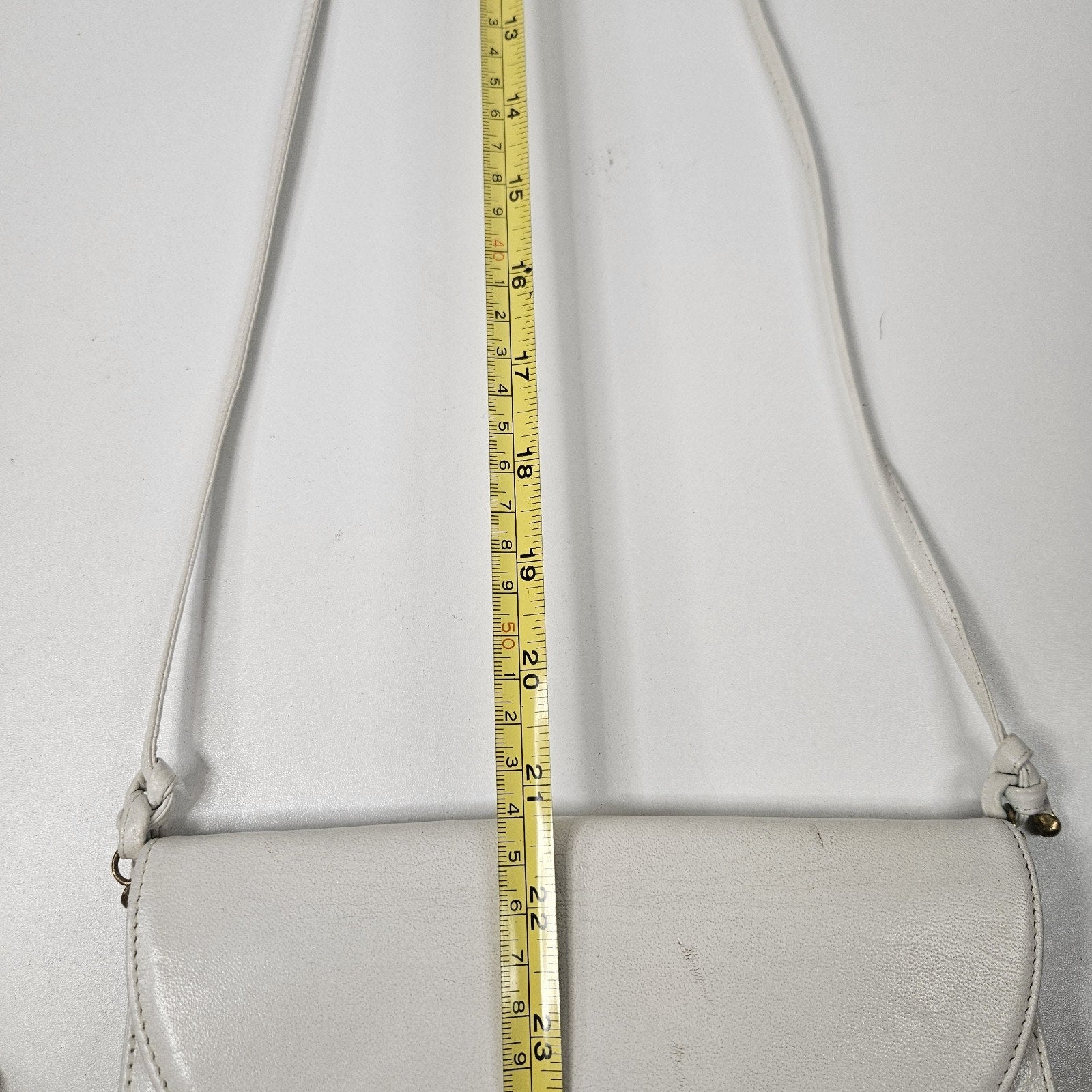 Vintage KORET 100% White Genuine Leather Crossbody Purse-B130 1960s Gold Tone