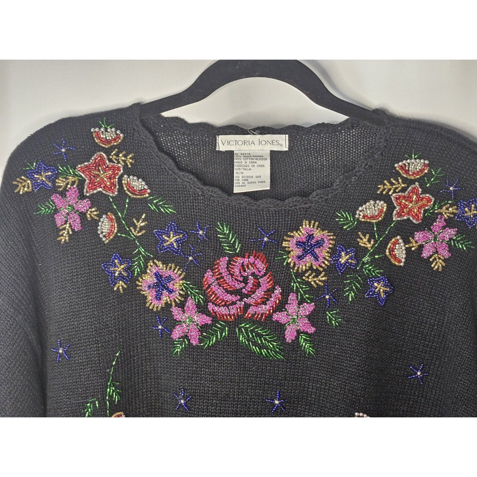 VTG Victoria Jones Embroidered Sequin Beads Flower Sweater Long Sleeve Sz Medium