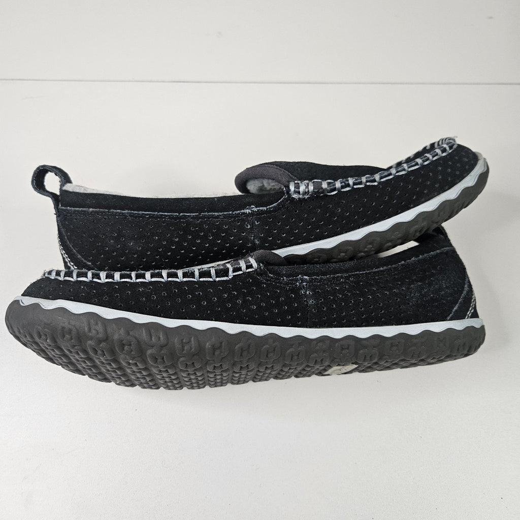 LL Bean Women Navy Blue Slippers with Faux Fur Lining Size 10 M