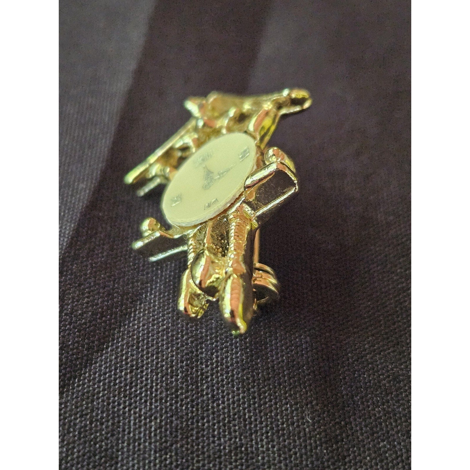 Vintage Collectible Pin CooCoo Cuckoo Clock Design Gold Tone 1.5"
