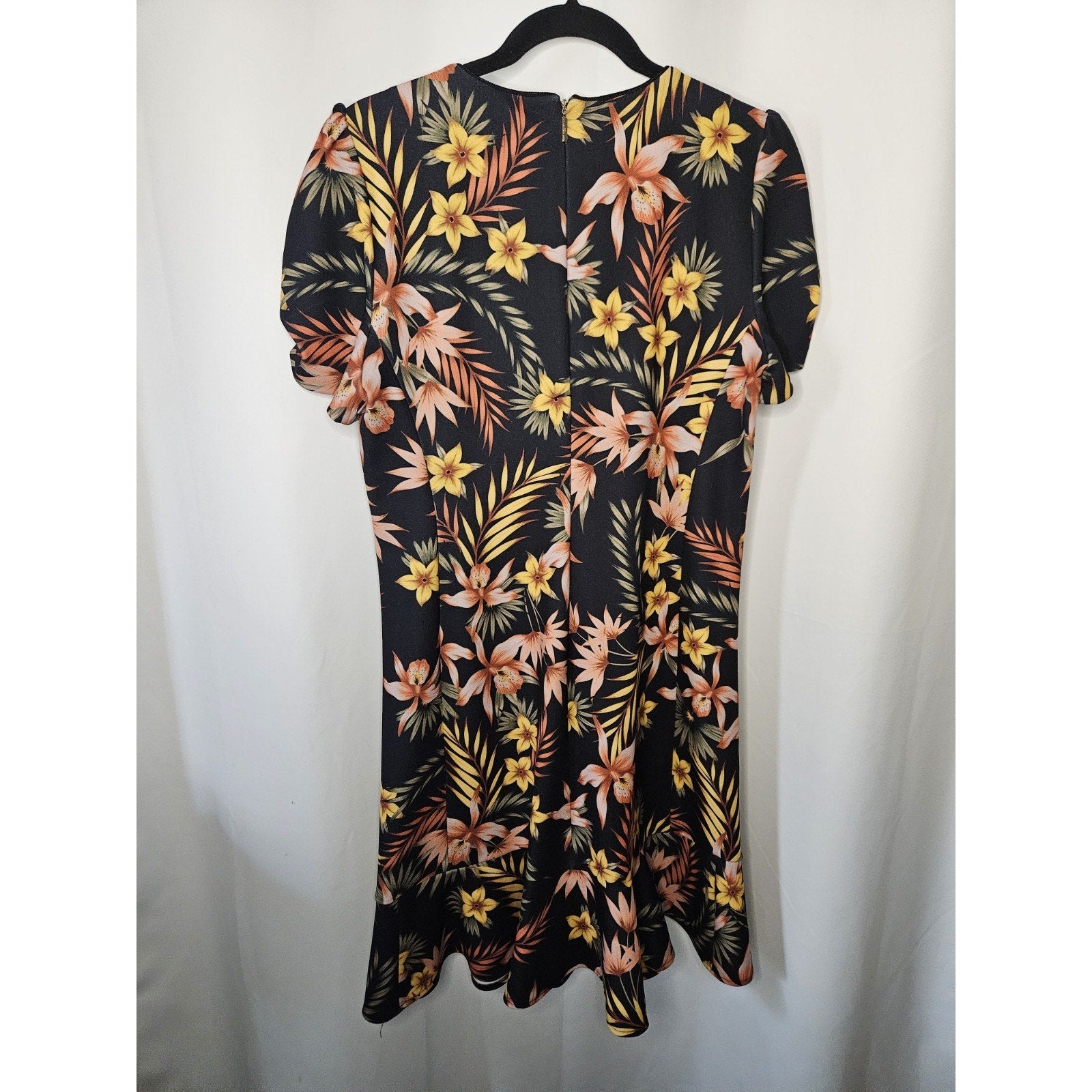 Karl Lagerfeld Dress Black Floral Dress A-Line Mini Short Sleeve Stretch Size 12
