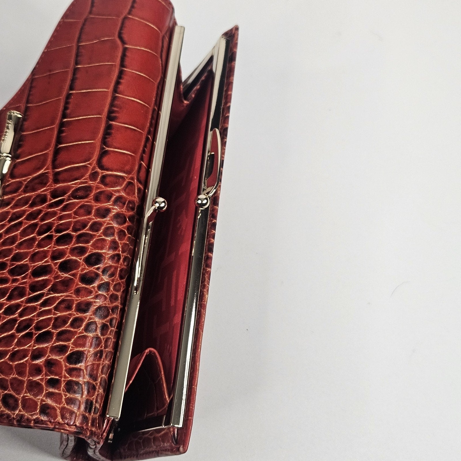 Vintage Elaine Turner Red Croc Embossed Leather Portfolio Organizer Wallet $175