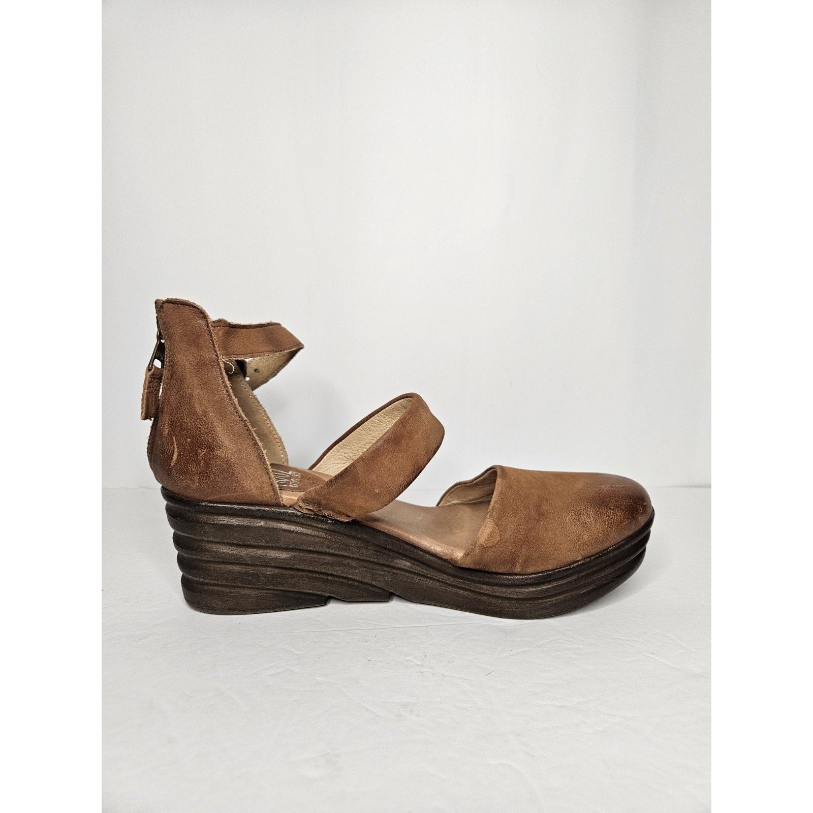 Miz Mooz Amia Brandy US Size 10 Cap Toe Closed Toe Boho Wedge Heels