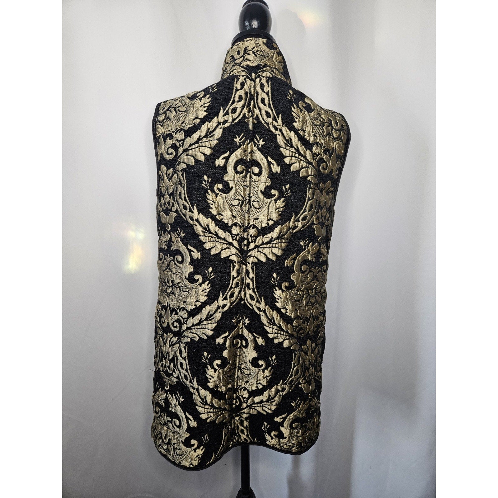 Chico's Reversible Jacquard Vest Gold/Black Zip Front Soft Velvet Inside Large
