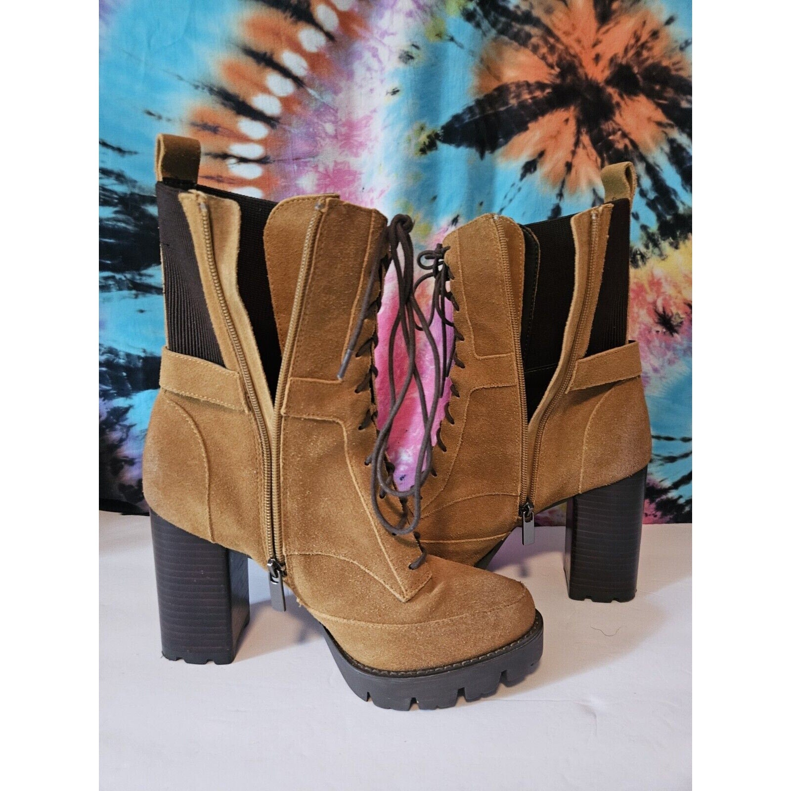 Charles David Gimmick Combat Boot Women's Size 9 Camel w Black Sole & Heels