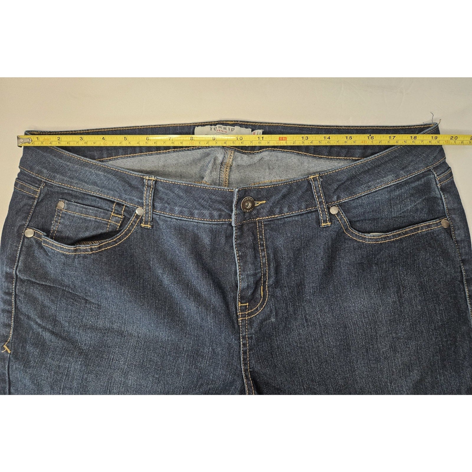Torrid Womens Denim Jeans Skinny Mid Rise Pants Size 18R Dark Wash Stretch