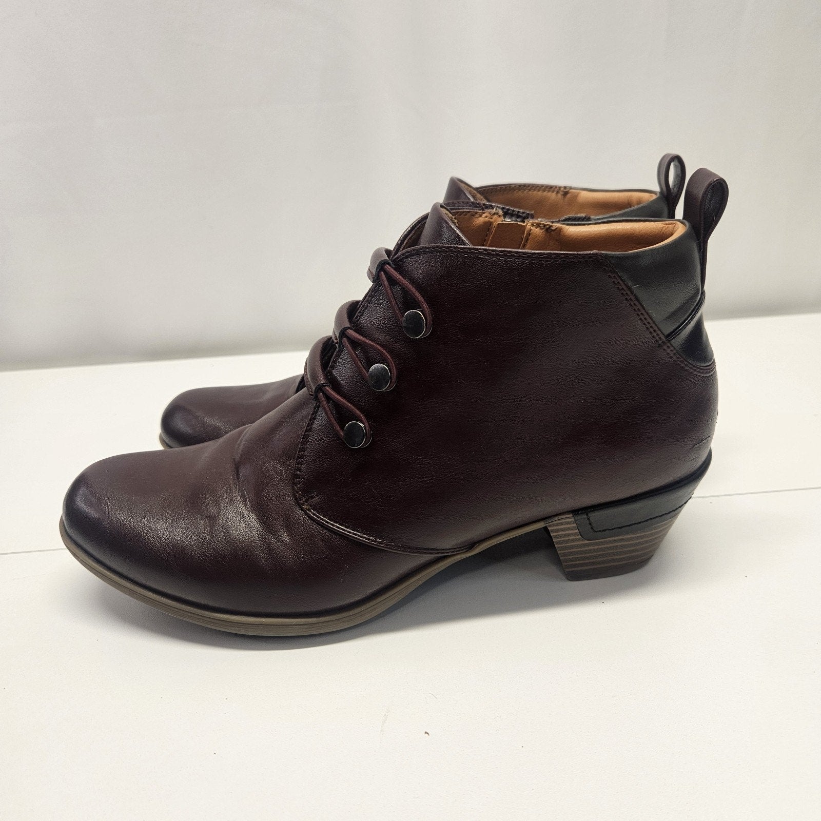 Patriza Dejah-Bx Burgundy Red Leather Ankle Boot Size 41 10M Zip Studded