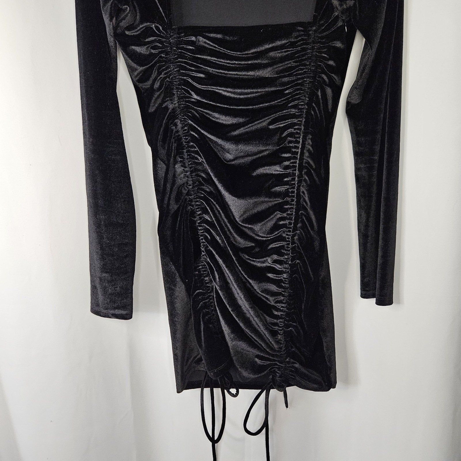 Princess Polly Black Velvet Embers Mini Dress US 8 UK 12 Gothic Glam Y2K