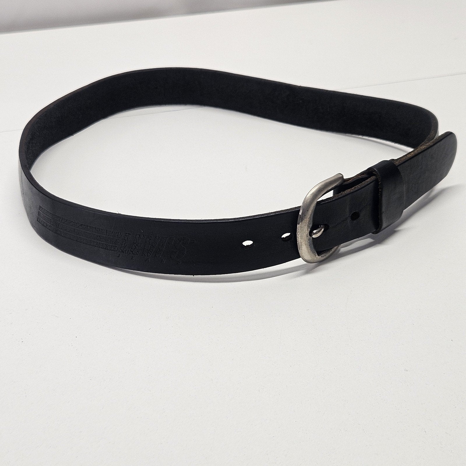 Vintage Y2K Levi’s Mens Black Leather Belt Medium Logo 1.25 In Classic Levis