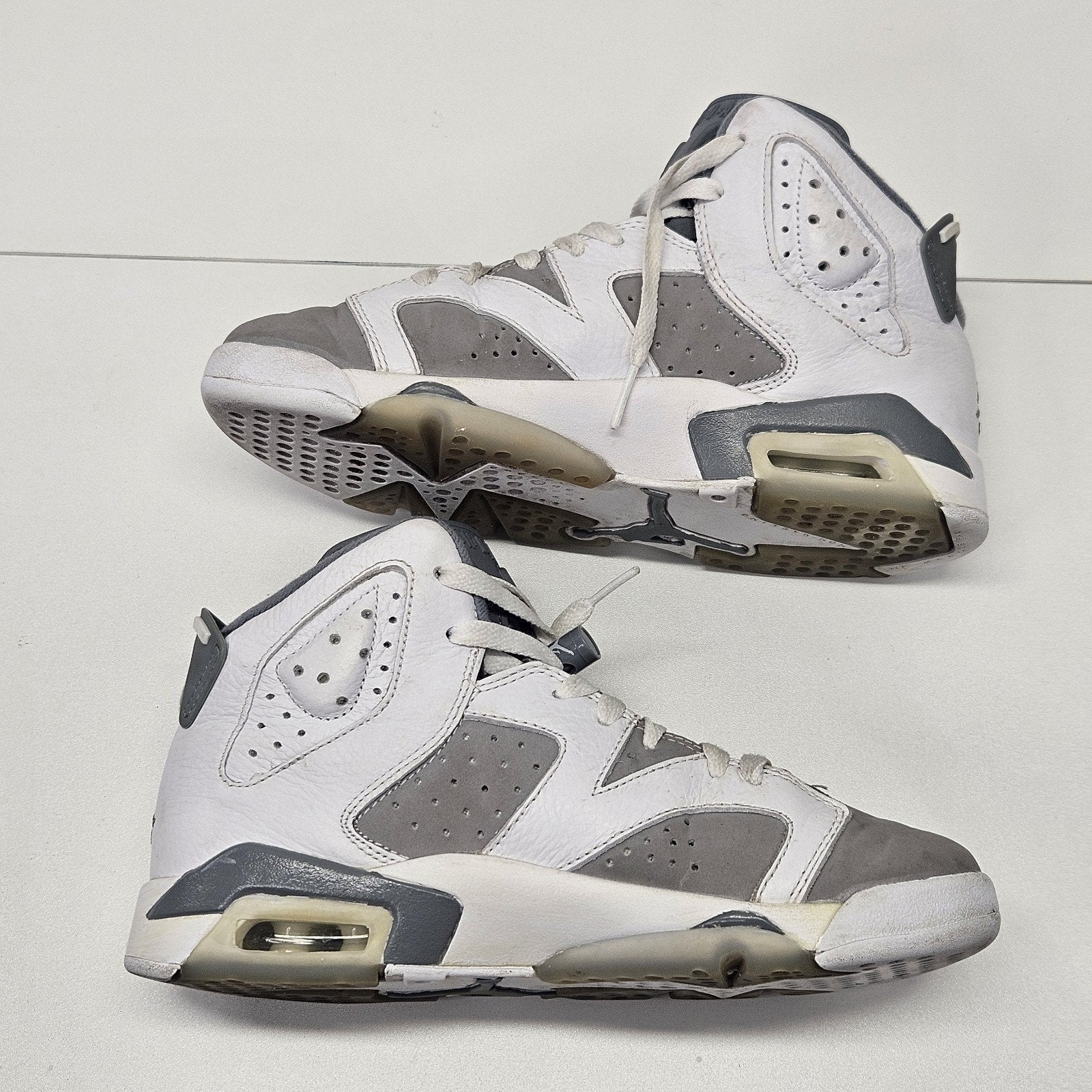 Air Jordan 6 Retro Low Cool Grey Youth Size 4.5M Kids Unisex Nike Streetwear