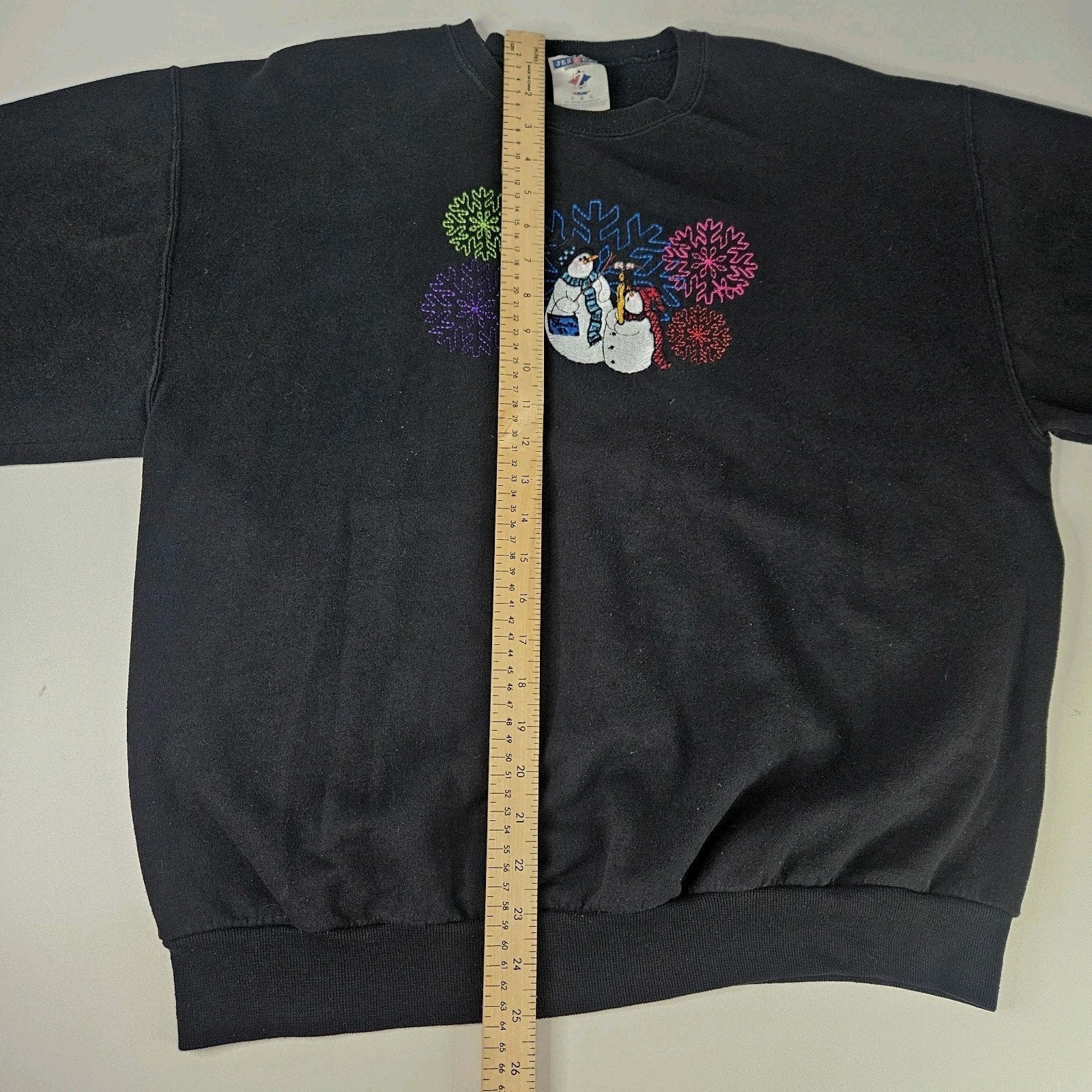Vintage Christmas Holiday Sweatshirt Adult Large Snowman Winter Black Crewneck