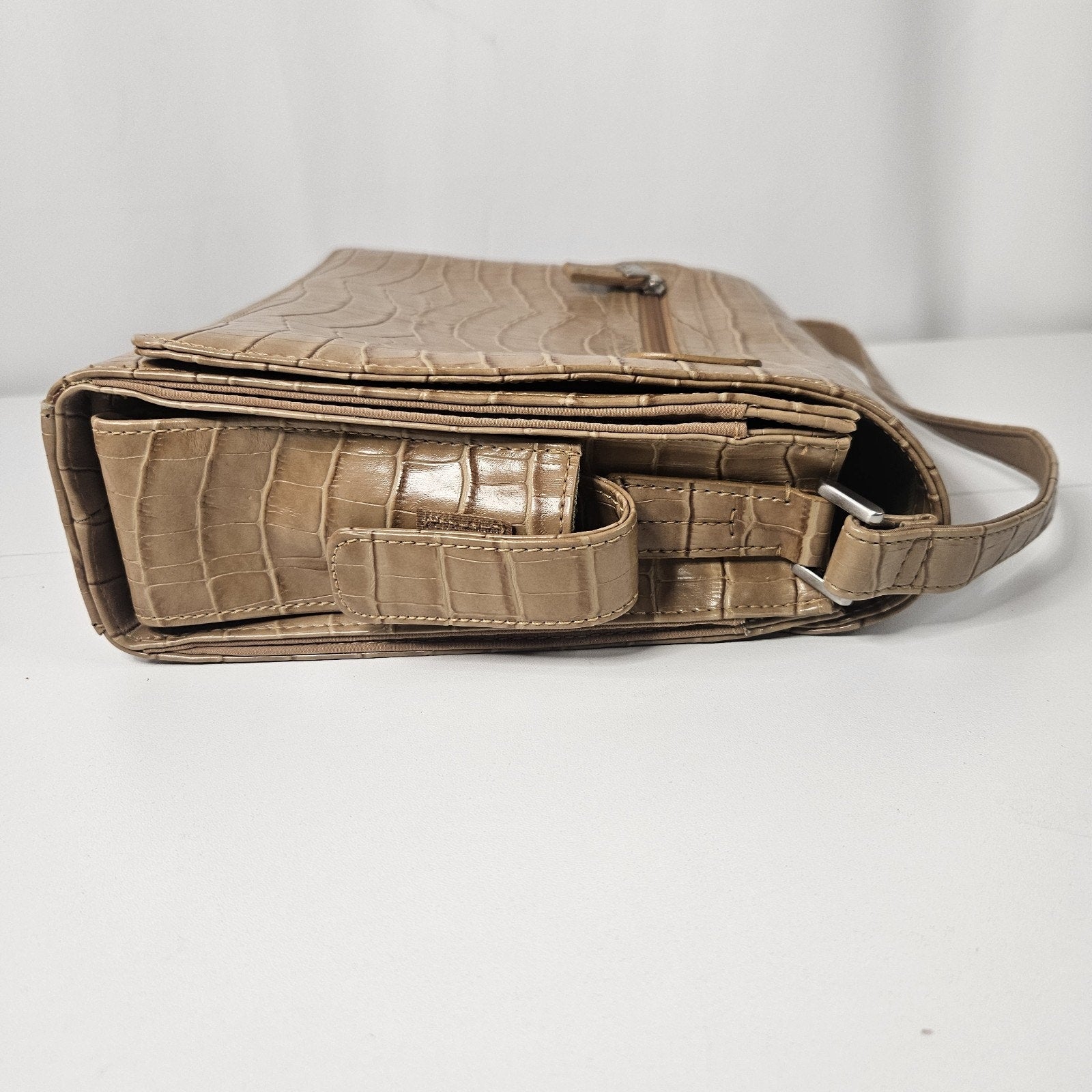 Vintage Liz Claiborne Purse Tan Embossed Faux Crocodile Small Shoulder Purse