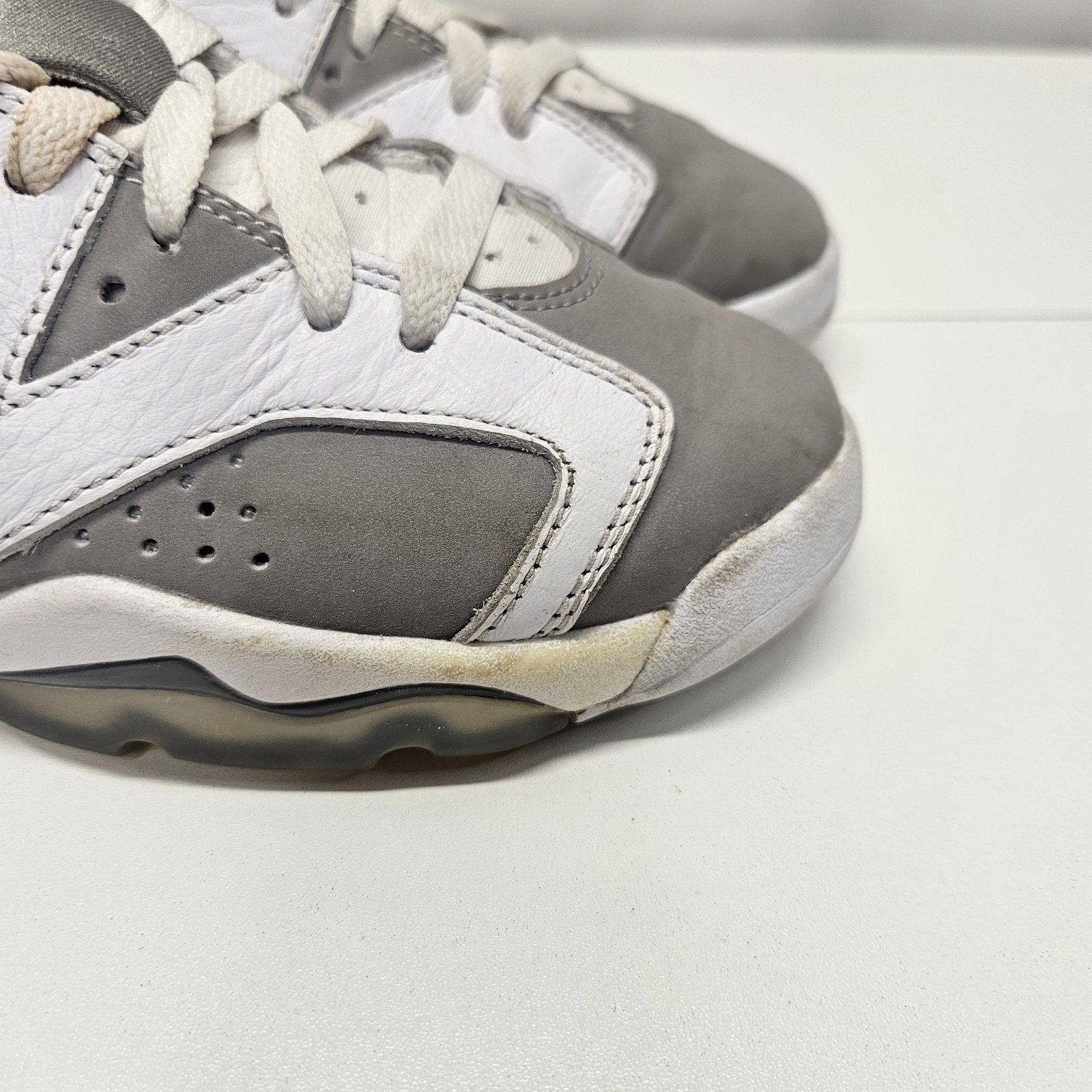 Air Jordan 6 Retro Low Cool Grey Youth Size 4.5M Kids Unisex Nike Streetwear