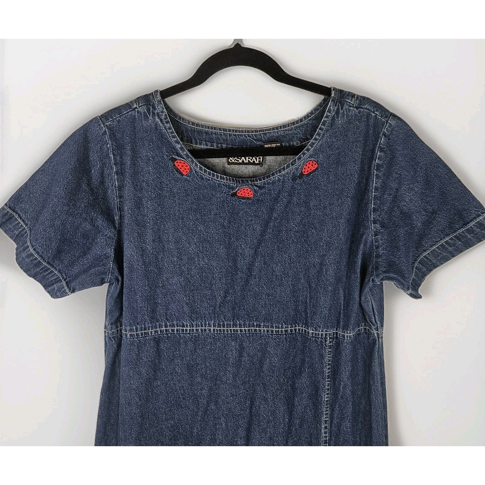 90s Denim Dress Embroidered Ladybugs Medium Short-Sleeved Maxi Cottage Artsy