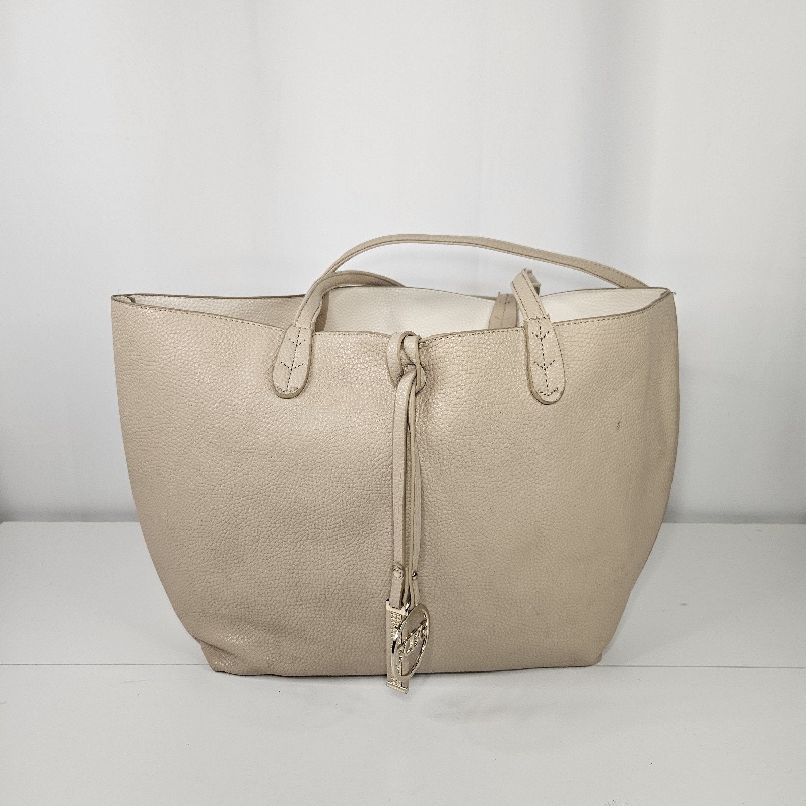 Y2K BCBG Paris Reversible Faux Leather Tote Laptop Bag Beige Goldtone Hardware
