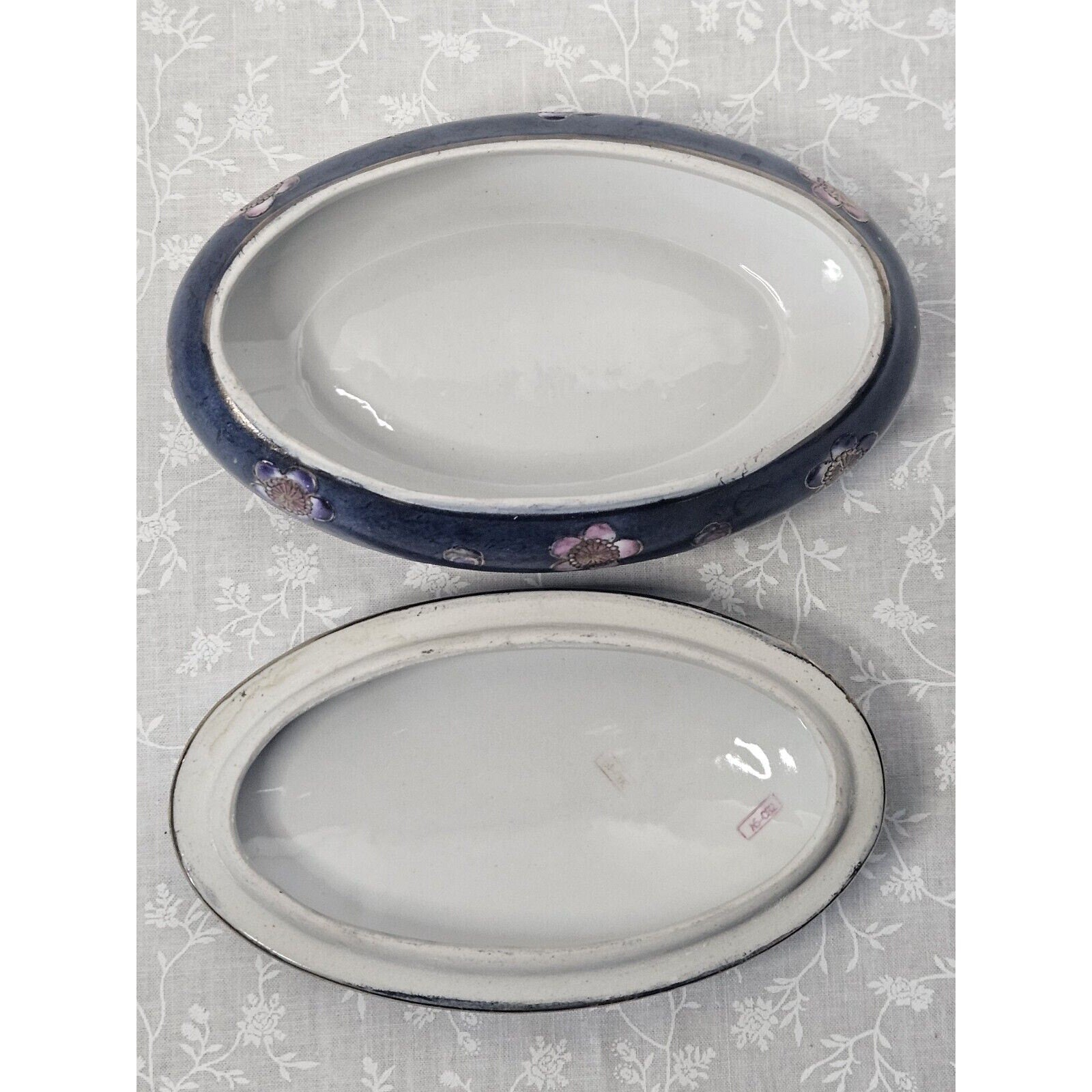 Vintage Toyo Like Trinket Dish with Lid Chinese Hand Painted Floral 2-Piece 6"