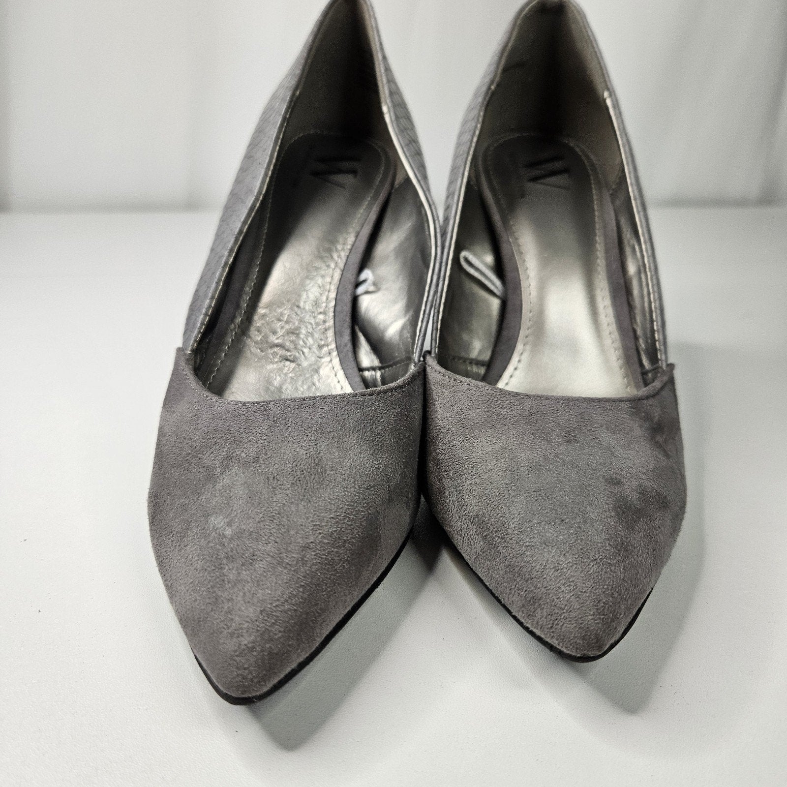 Worthington Women's Gray Suede High Heels Pumps Shoes Size 8.5 Faux Snakeskin