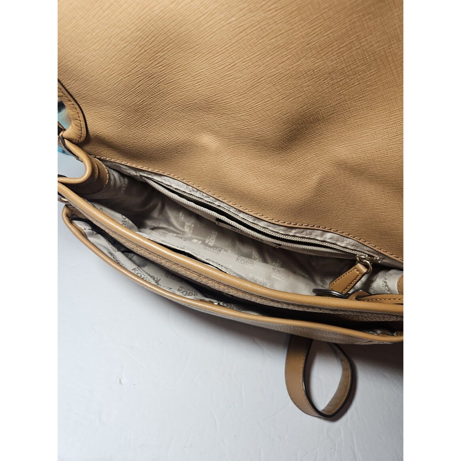 Michael Kors Jamie Large Tan Acorn Leather Saddle Bag Crossbody Purse