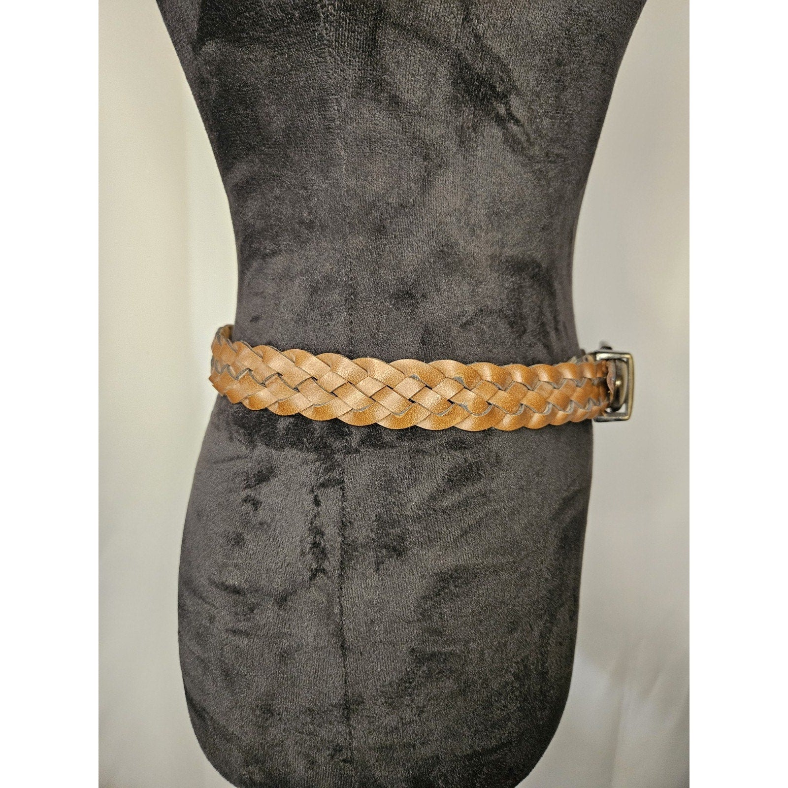 Women's Belt Brown XS VTG Braided Woven Faux Leather Metal Tip Casual Ladies 30"
