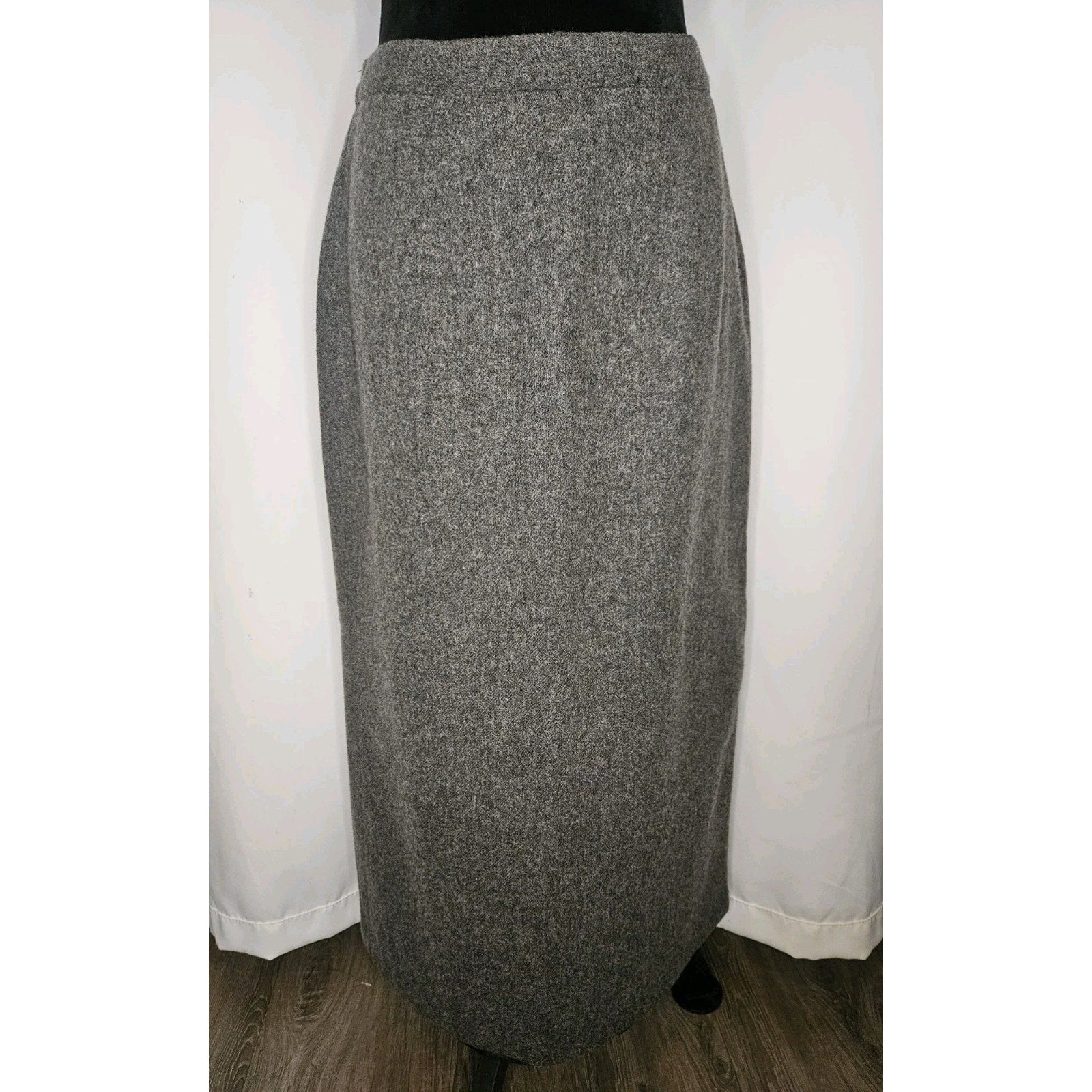 Vintage Woolrich Blend Midi Skirt Size 12 Gray Wool Zipper Lined Slit EUC