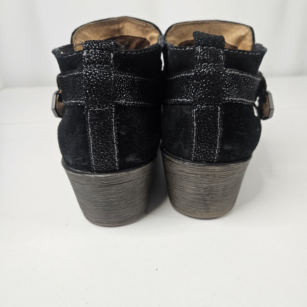 Naya Selma Leather Ankle Boots Womens 10.5 Black Slip On Buckle Accent Booties