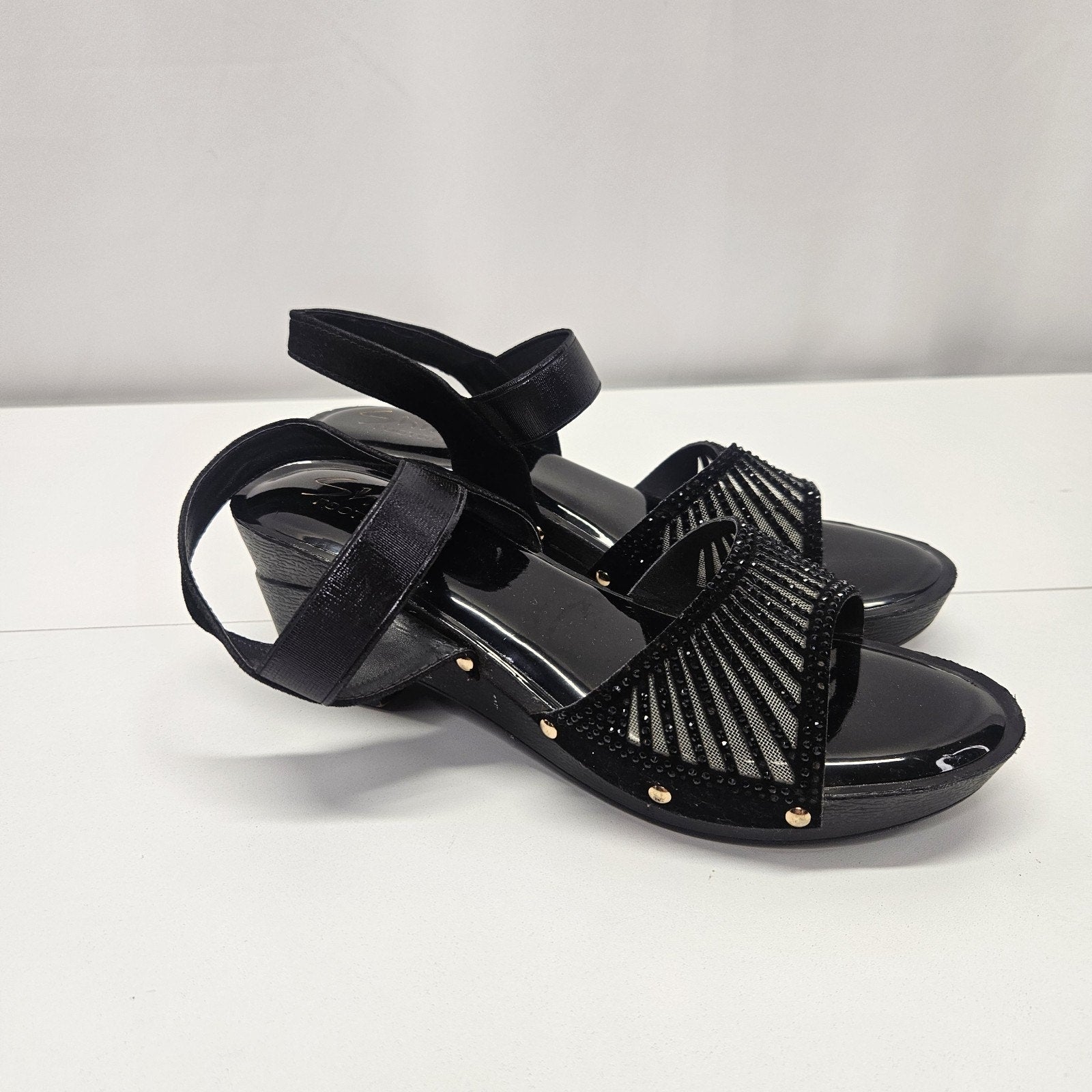 Shilip Footwear Low Platform Wedge Studded Sandals Black Rhinestones Sz 8.5M