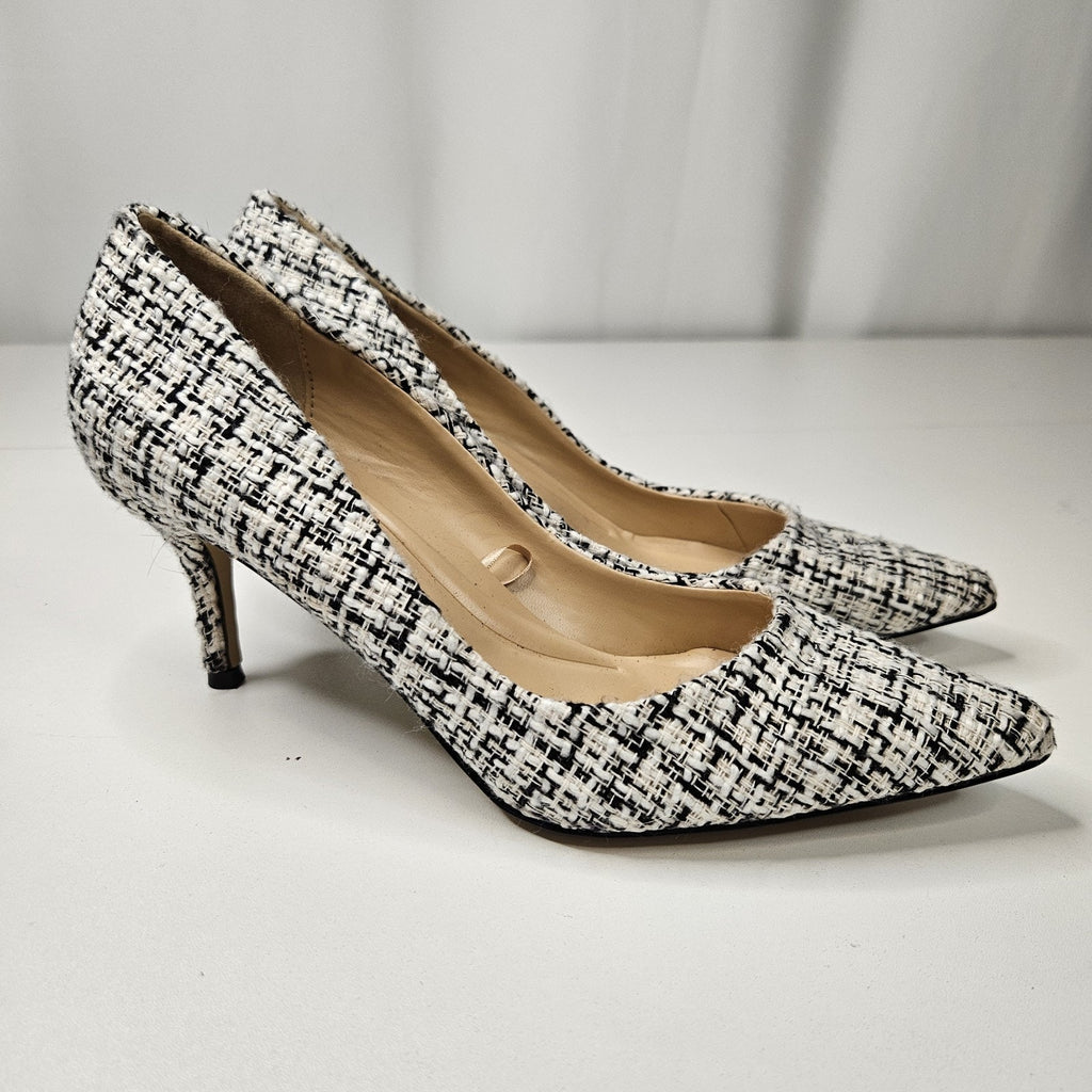 Charles by Charles David Angelica White Black Plaid Pointed Toe Tweed Pump Sz 7